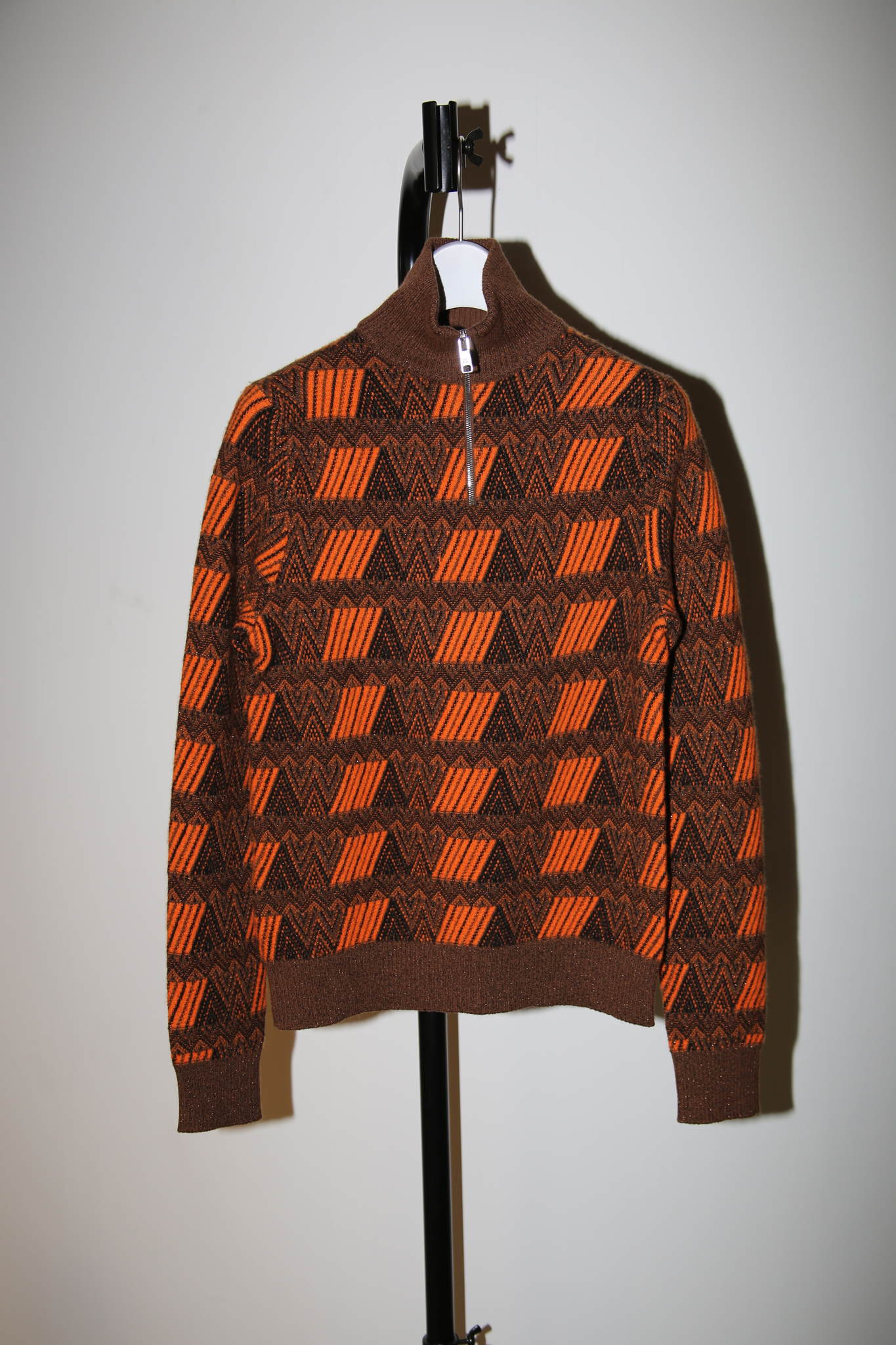 2018 PRADA / CASHMERE WOOL METALLIC JACQUARD DRIVERS SWEATER WITH 