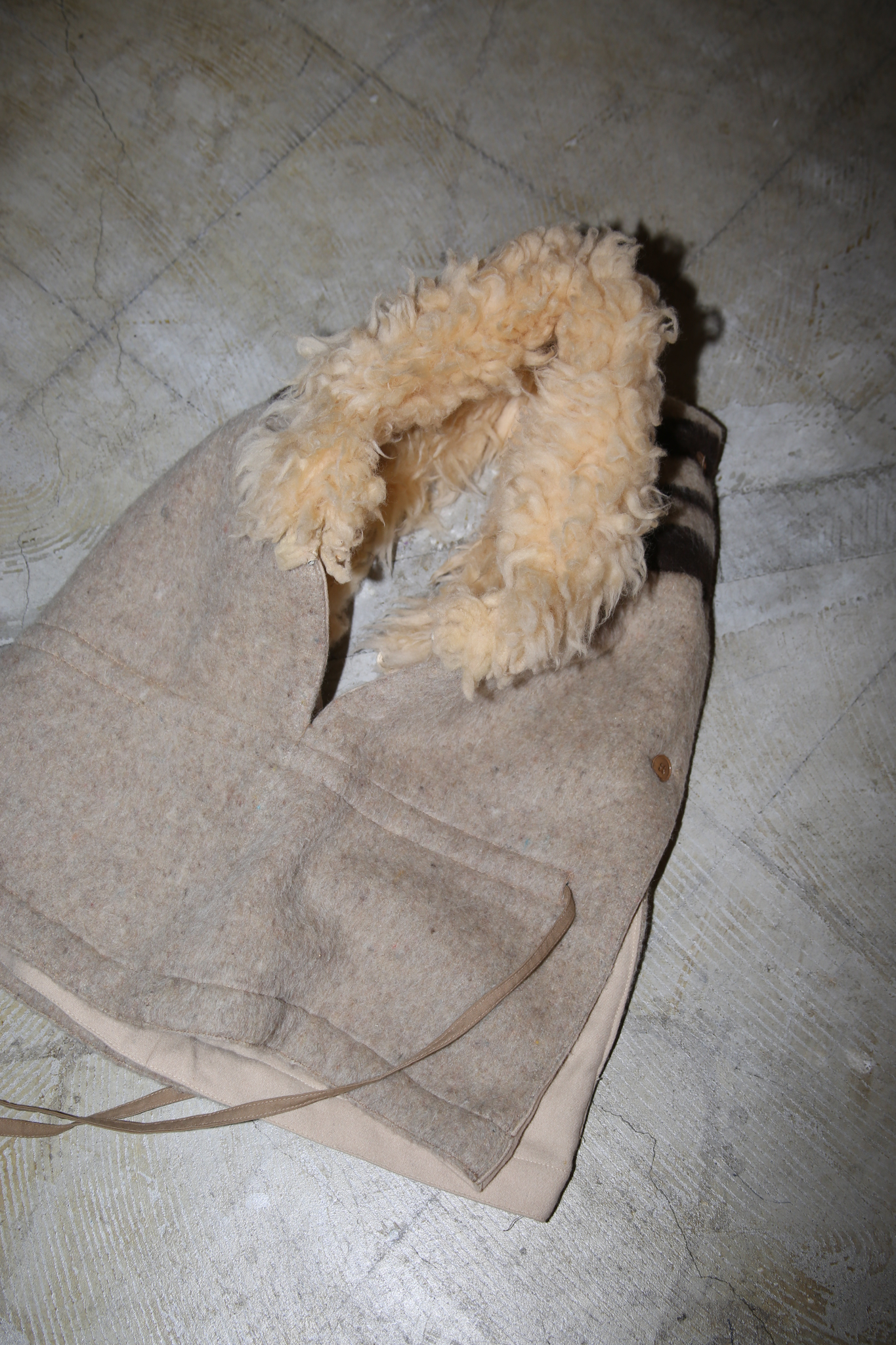 1970 JC DE CASTELBAJAC / BLANKET WAISTCOAT WITH WOOL FUR