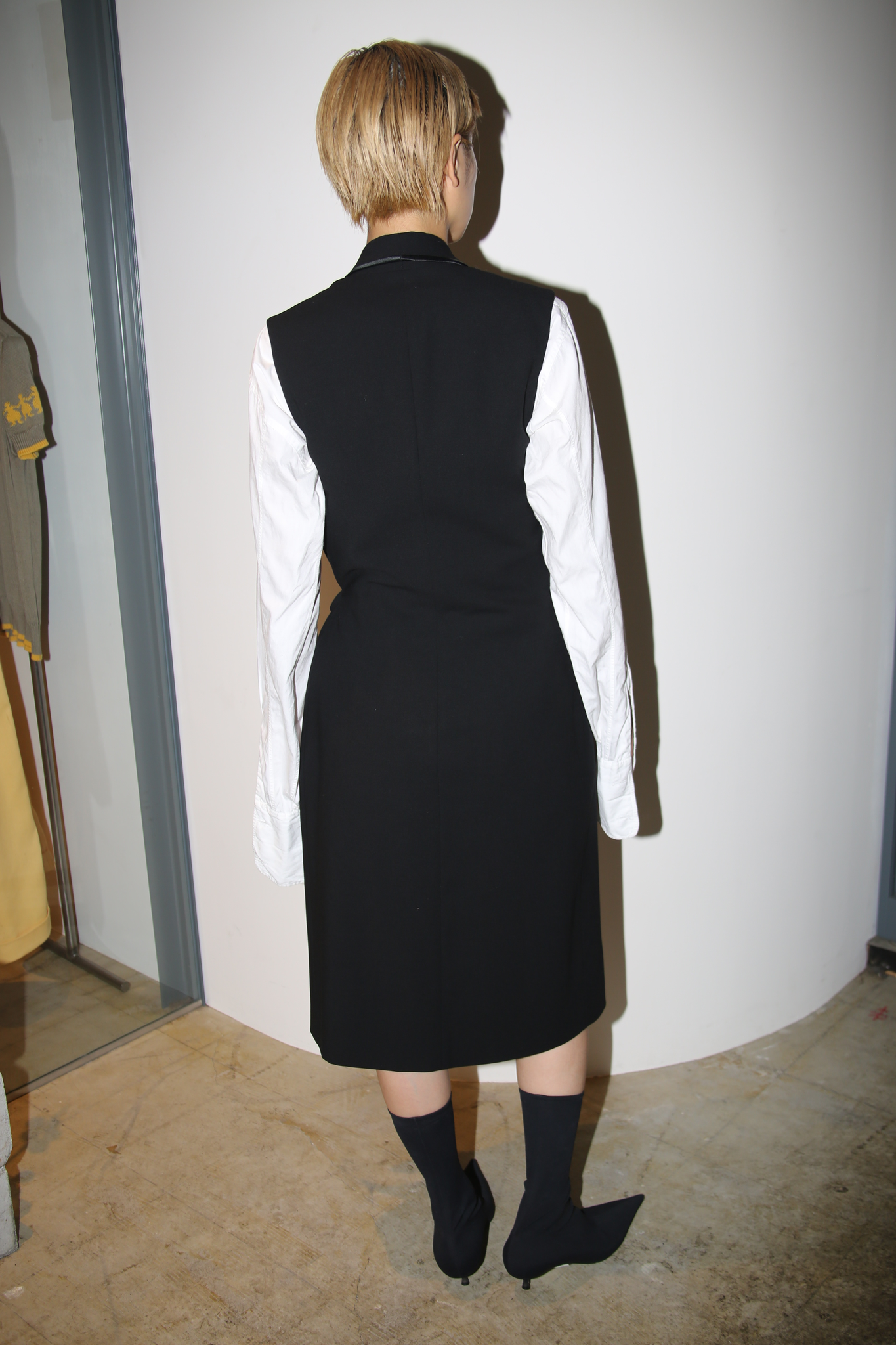 2007 MAISON MARTIN MARGIELA / SLEEVELESS SMOKING WRAP DRESS IN SILK WOOL CREPE