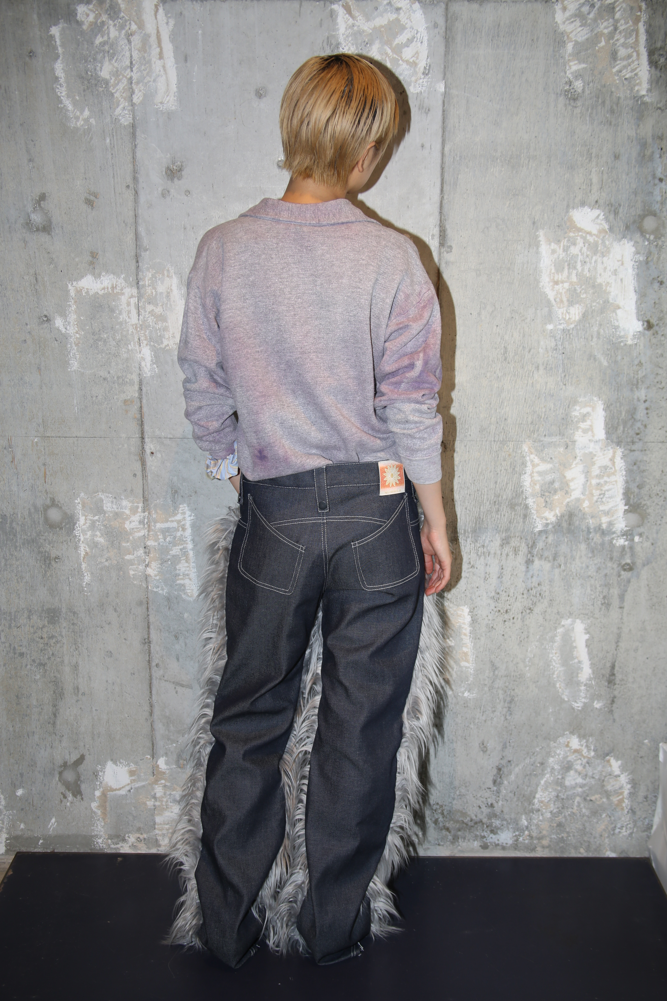 PAULA CANOVAS DEL VAS / FUR DENIM TROUSERS IN GRAY