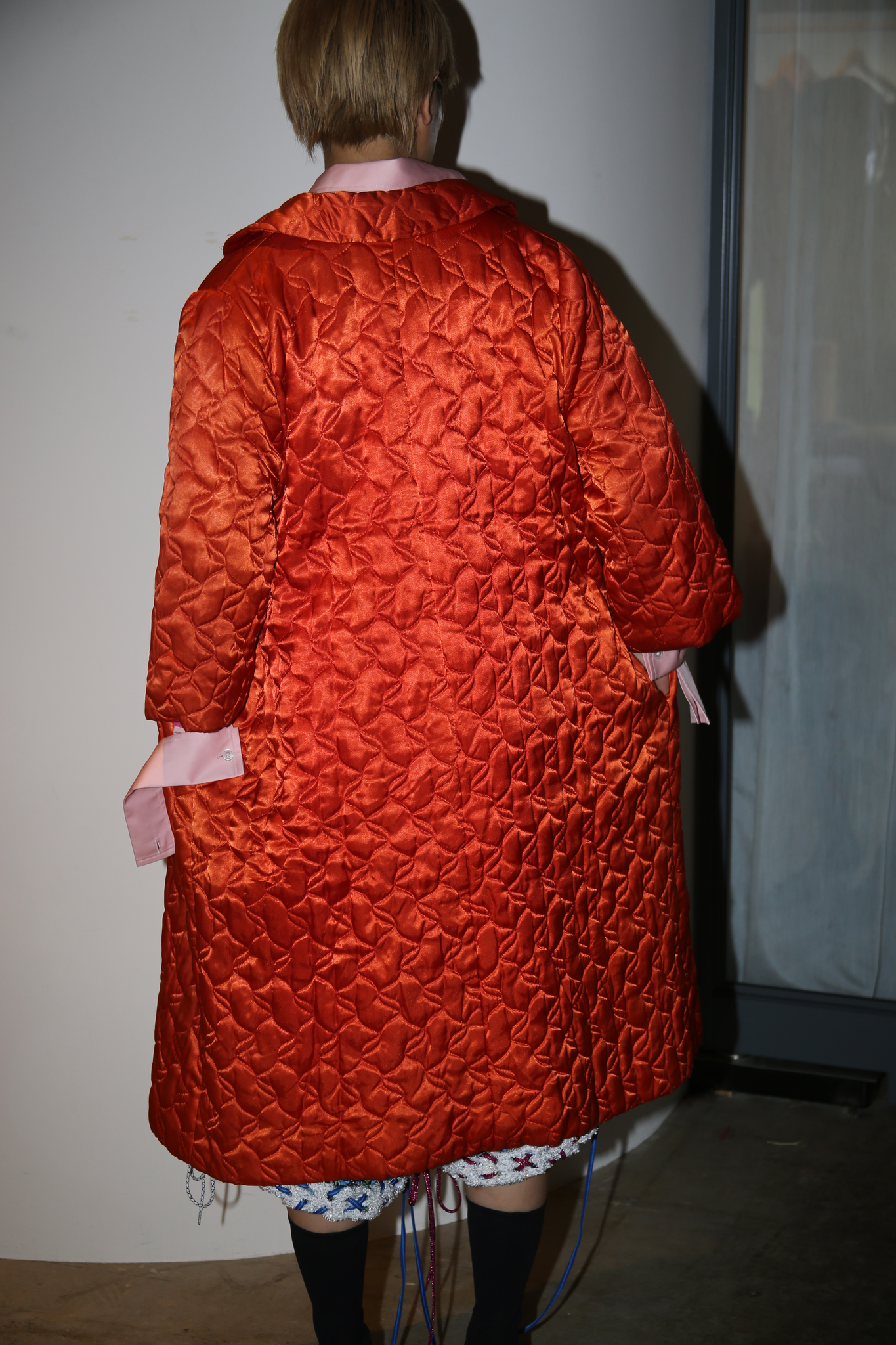 1950 VINTAGE / SATIN QUILTING PADDED COAT WITH CROPPED SLEEVE
