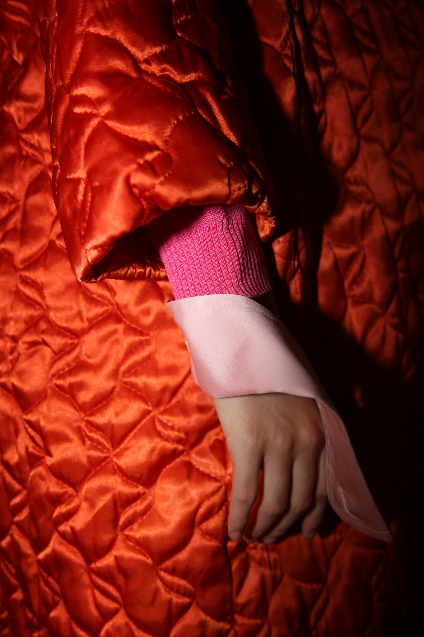 1950 VINTAGE / SATIN QUILTING PADDED COAT WITH CROPPED SLEEVE