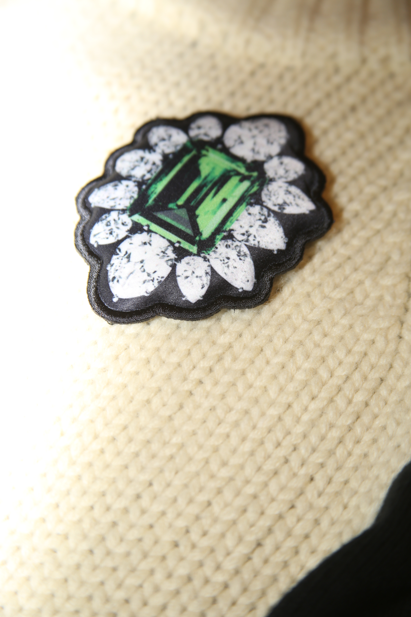 MARC JACOBS / trompe l'oeil WOOL SWEATER WITH PADDED BROOCH