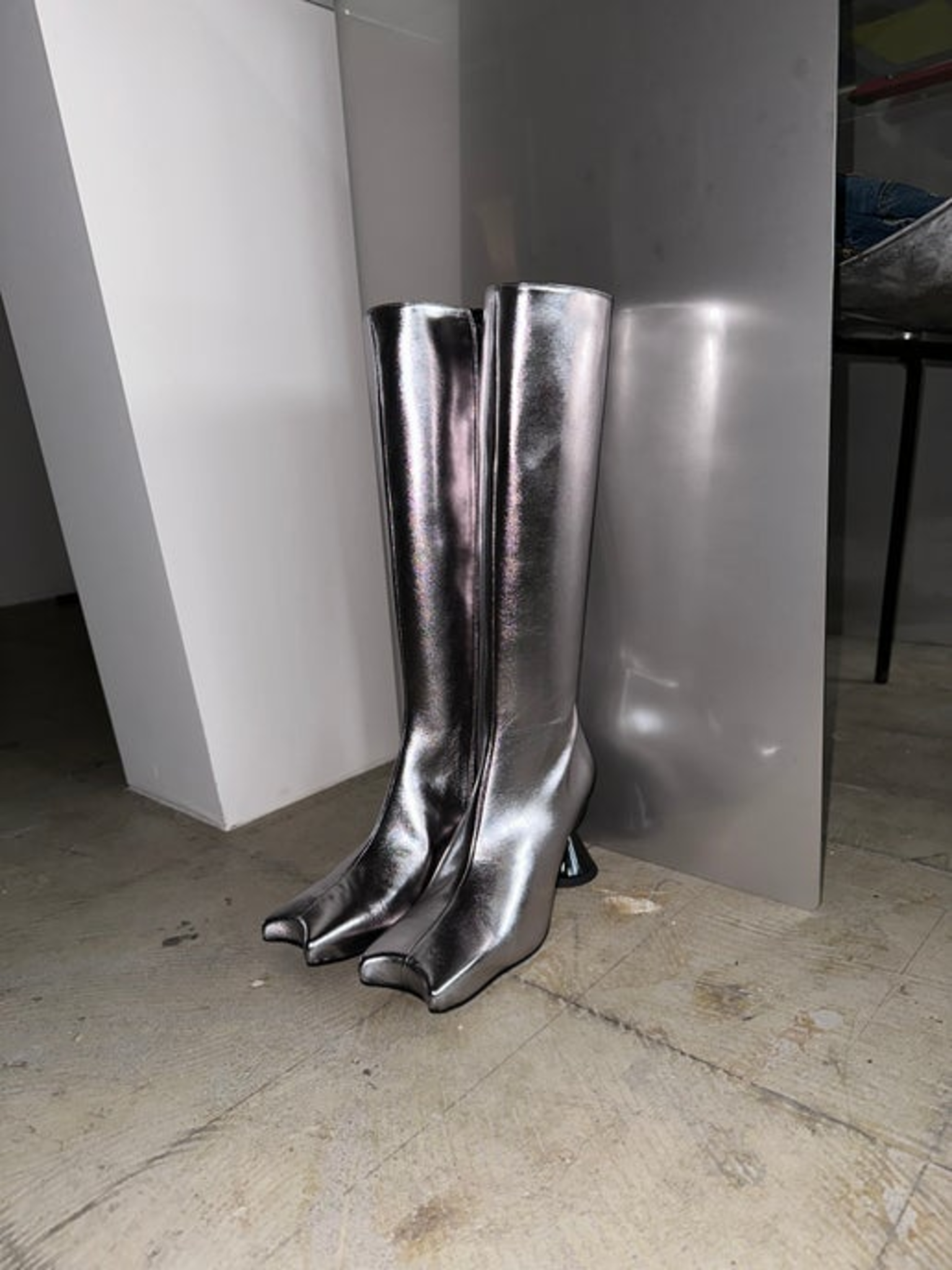 PAULA CANOVAS DEL VAS / DIABRO BOOTS IN SILVER