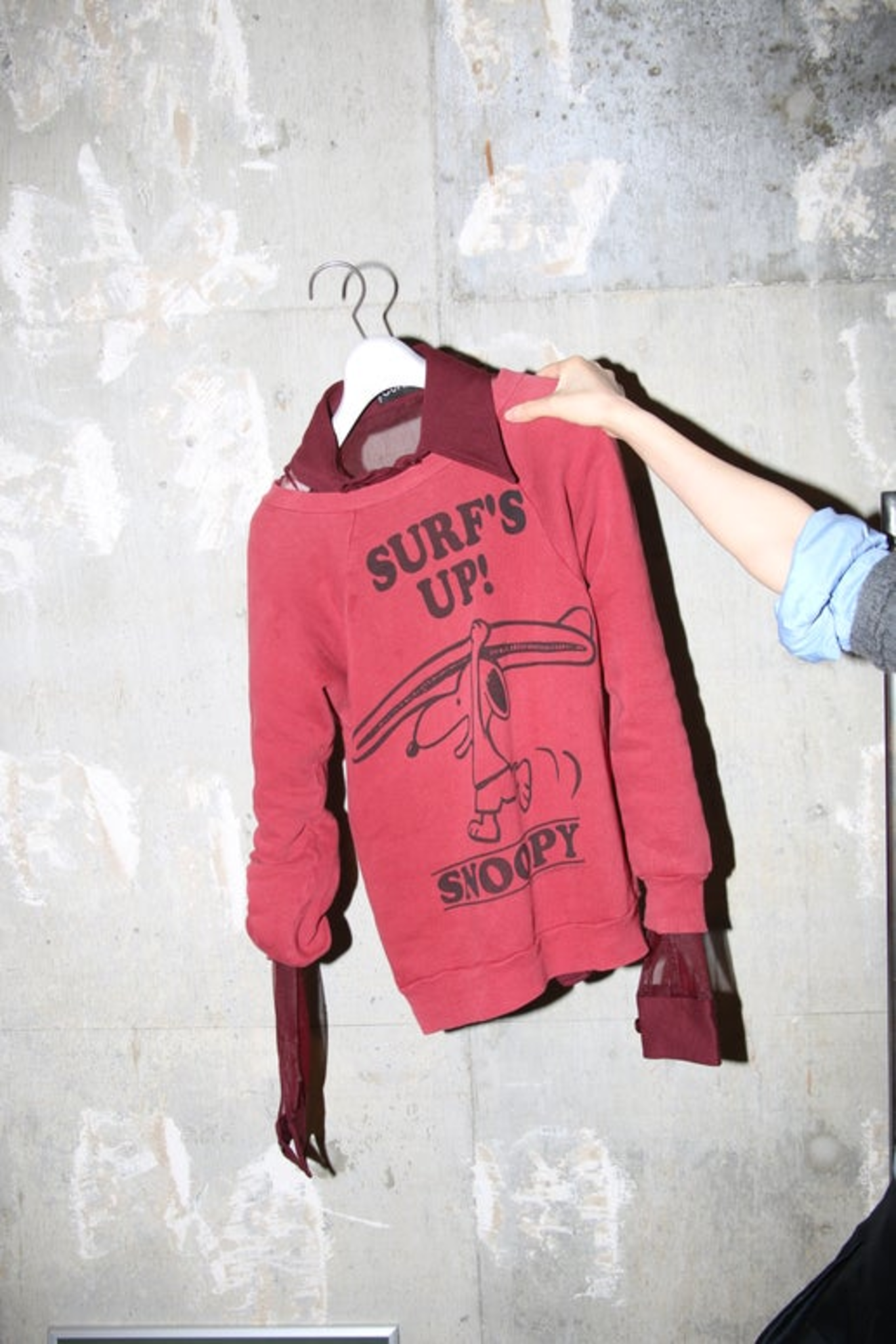 1970 VINTAGE / SNOOPY SWEAT SHIRT IN BURGUNDY