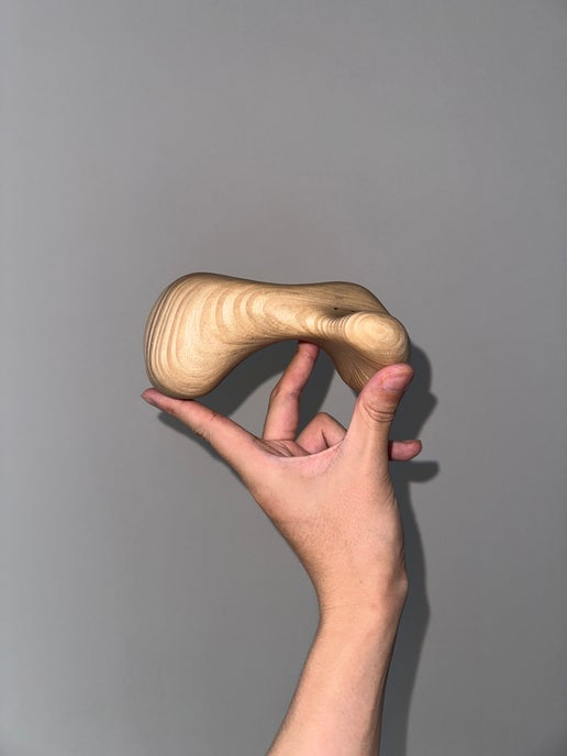 1970 VINTAGE / WOODEN SCULPTURE FAULT