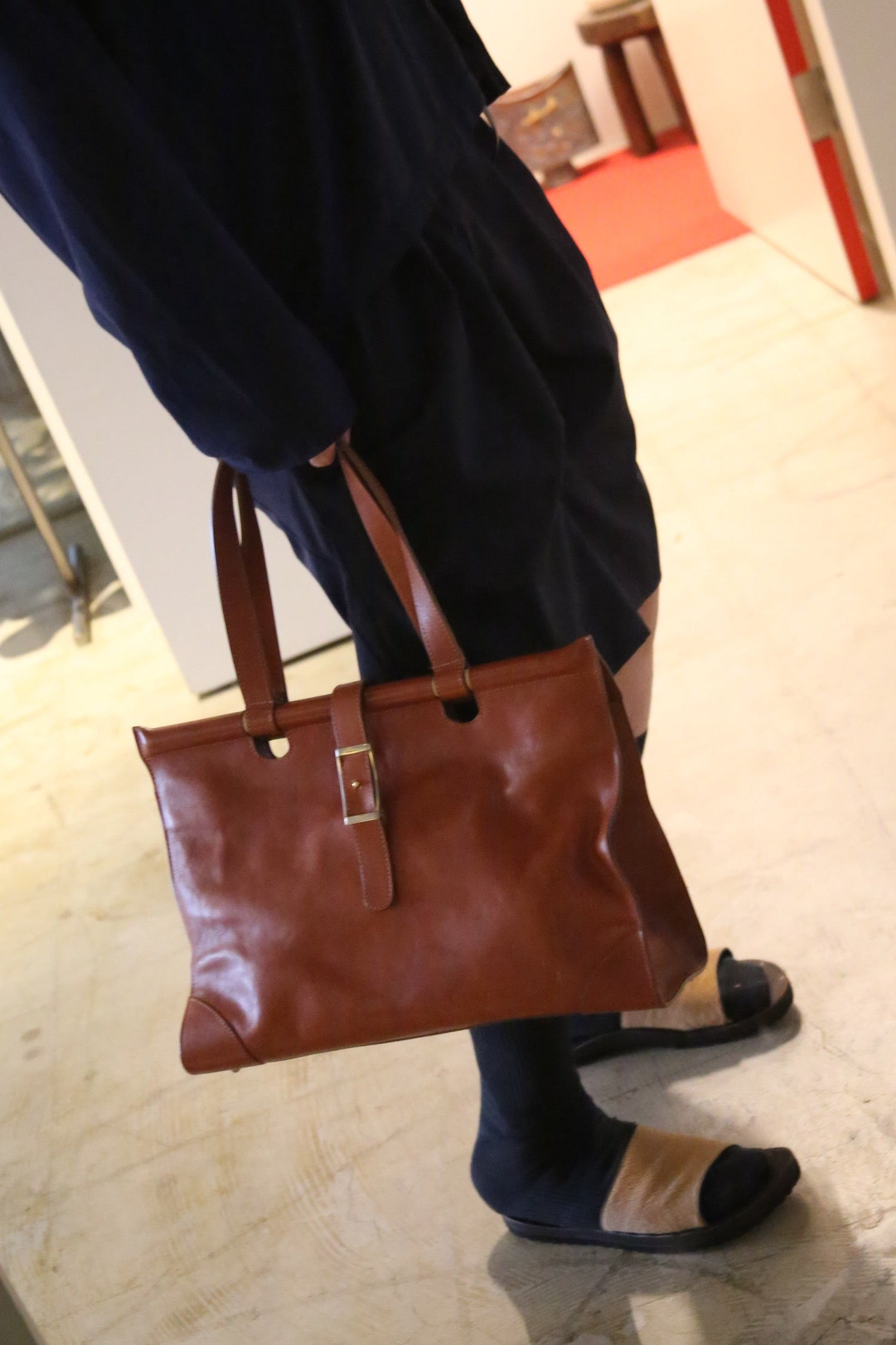 2010 MAISON MARTIN MARGIELA /  LEATHER SHOPPING BAG : REPRODUCTION FROM 1976 DUBLIN
