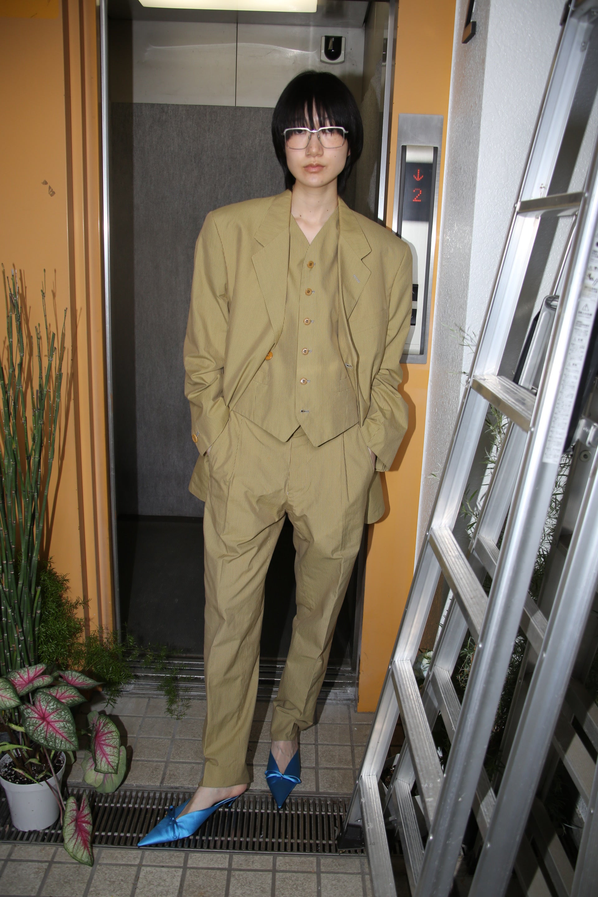 1990 ROMEO GIGLI / 3PIECE TAILORED SUIT WITH PIN STRIPE