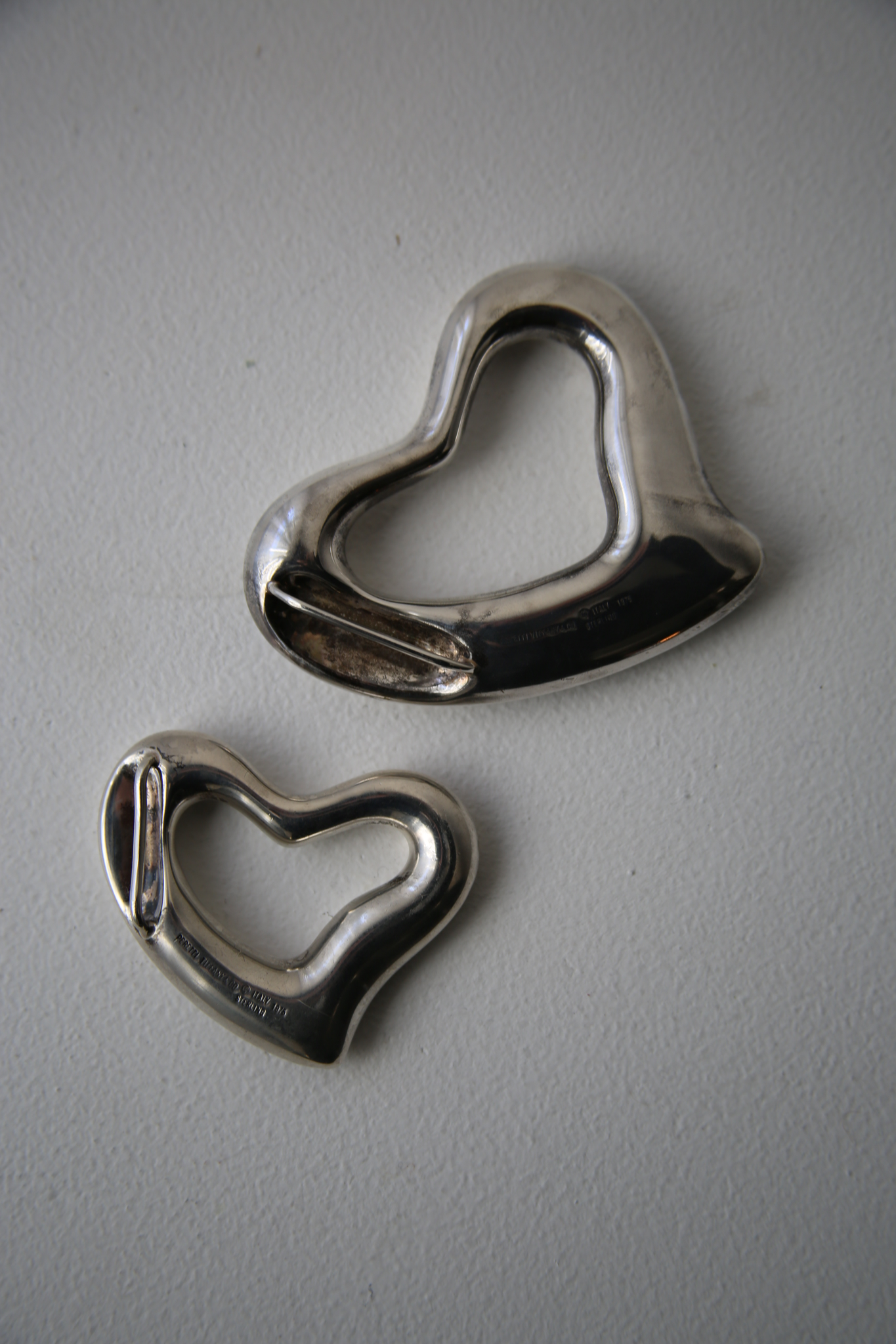 1975 ELSA PERETTI FOR TIFFANY / OPEN HART BUCKLE LEATHER BELT IN RED<SMALL & LARGE>