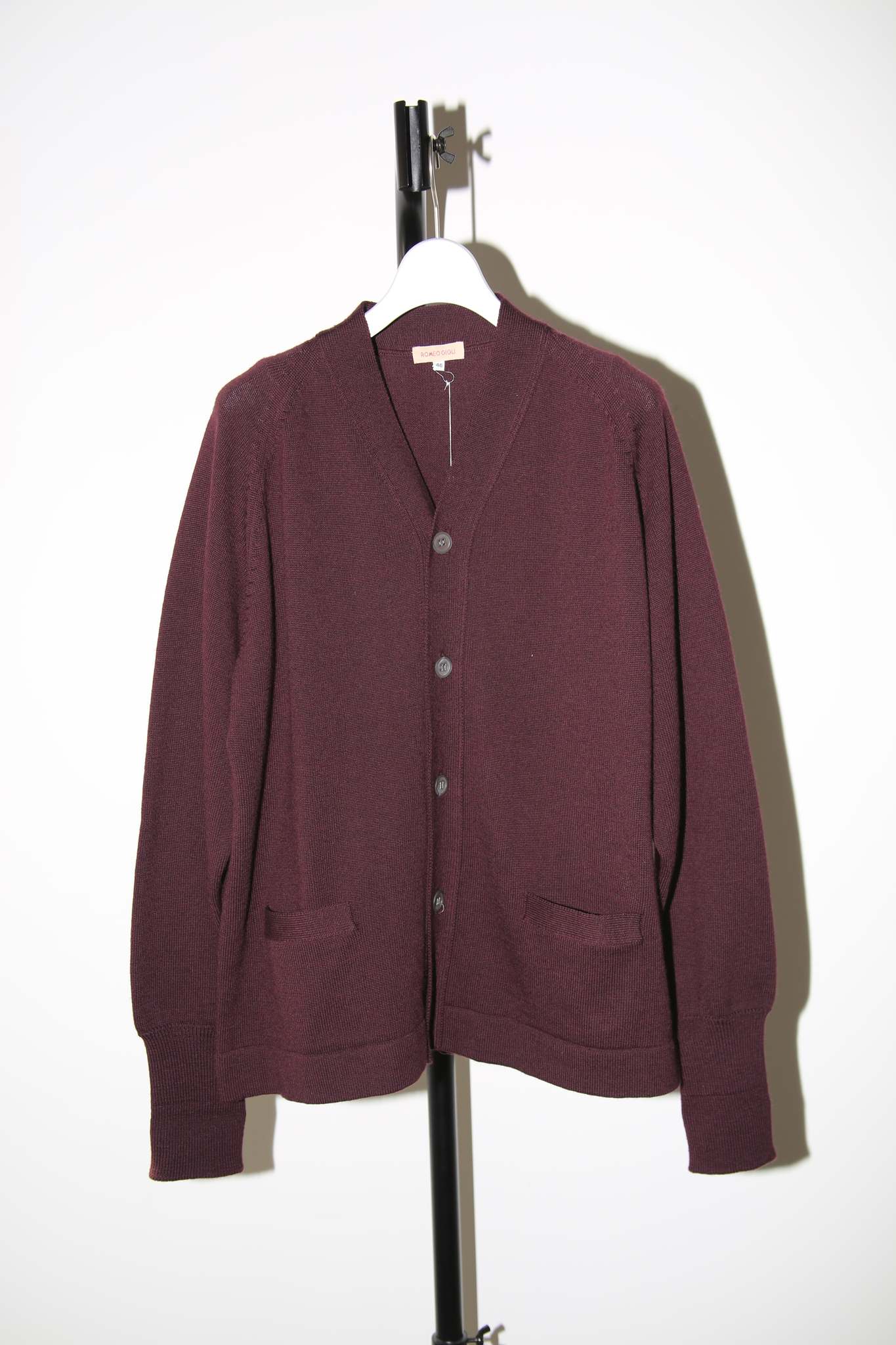 2000 ROMEO GIGLI / WOOL KNIT CARDIGAN IN MALOON