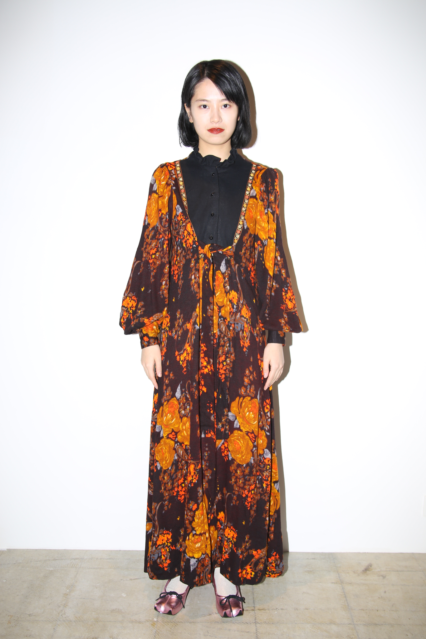 1970 VINTAGE / FLORAL BOHO DRESS WITH VOLUME SLEEVE