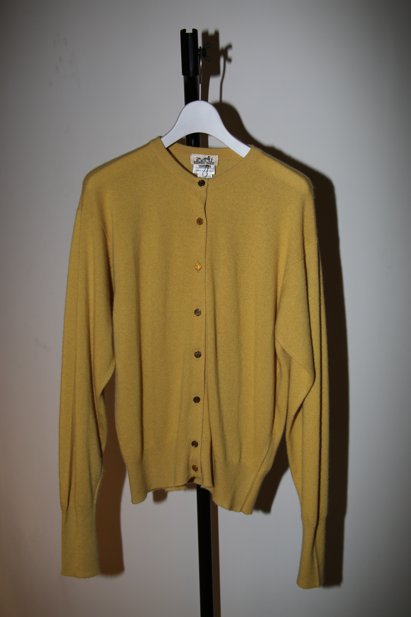 1980 HERMES / CASHMERE KNIT CARDIGAN IN YELLOW
