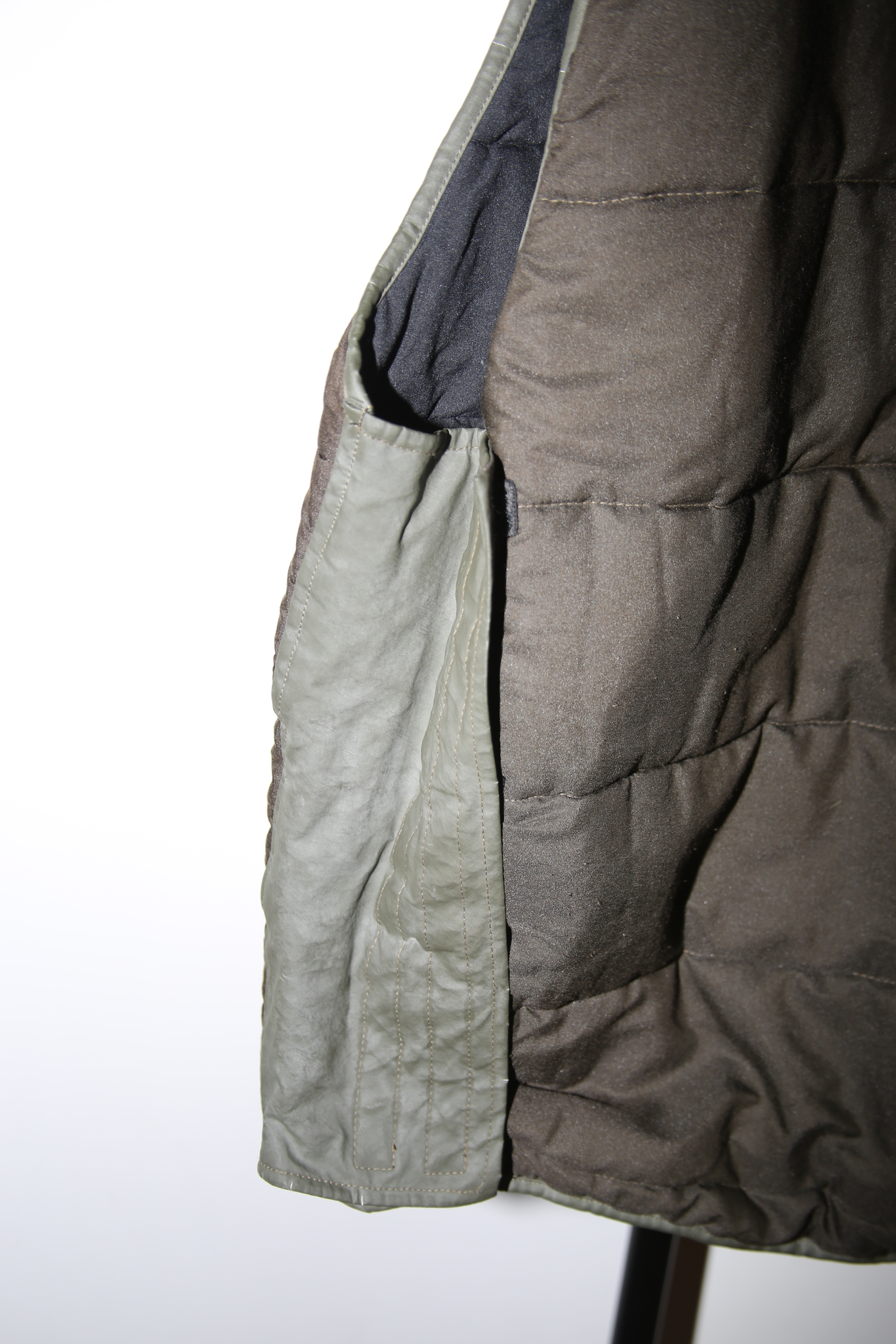 1990 VINTAGE / BODY ARM0R STYLE PADDED VEST