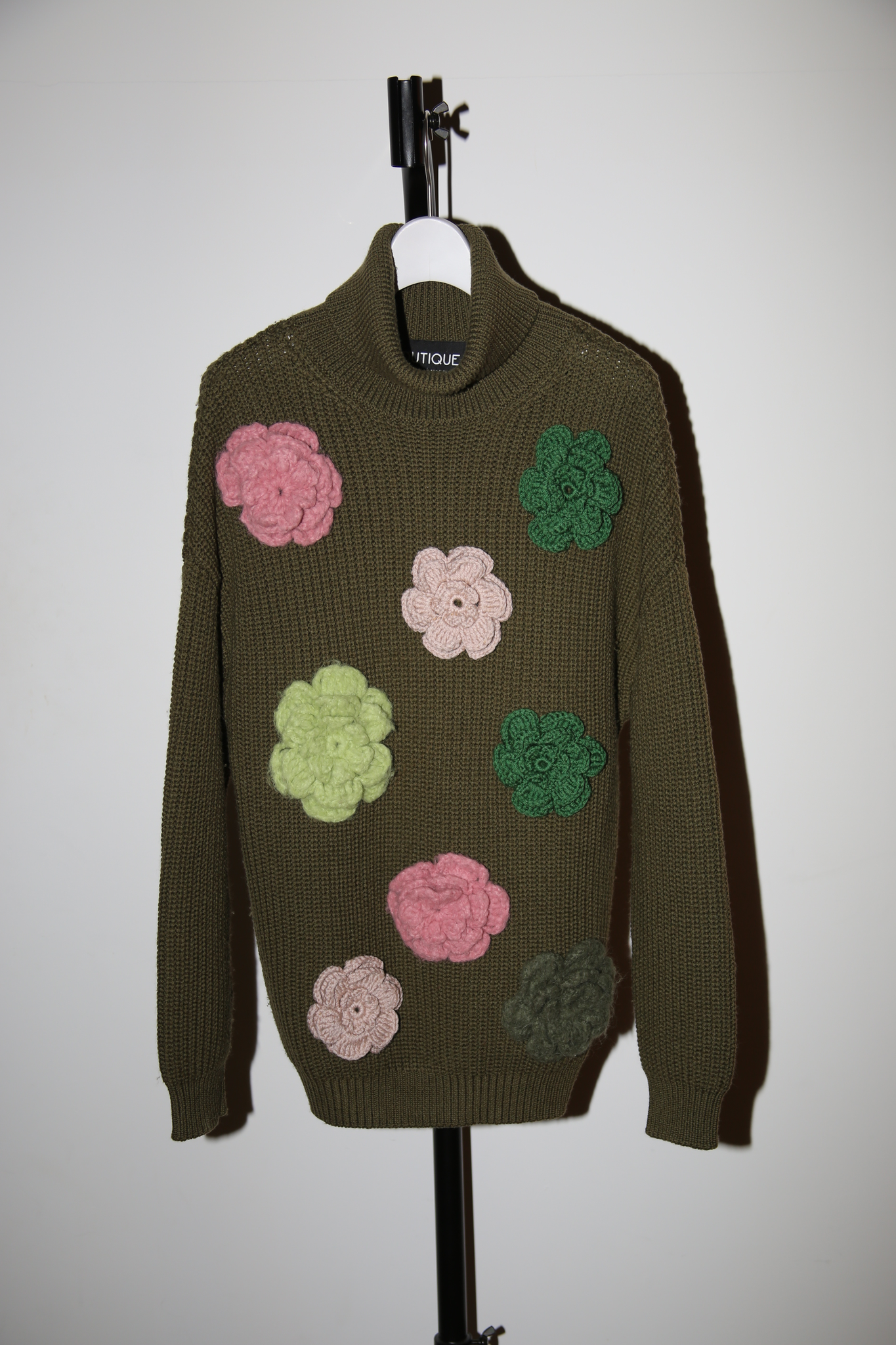 2000 MOSCHINO / WOOL KNIT SWEATER WITH 3D HAND CROCHET FLOWER