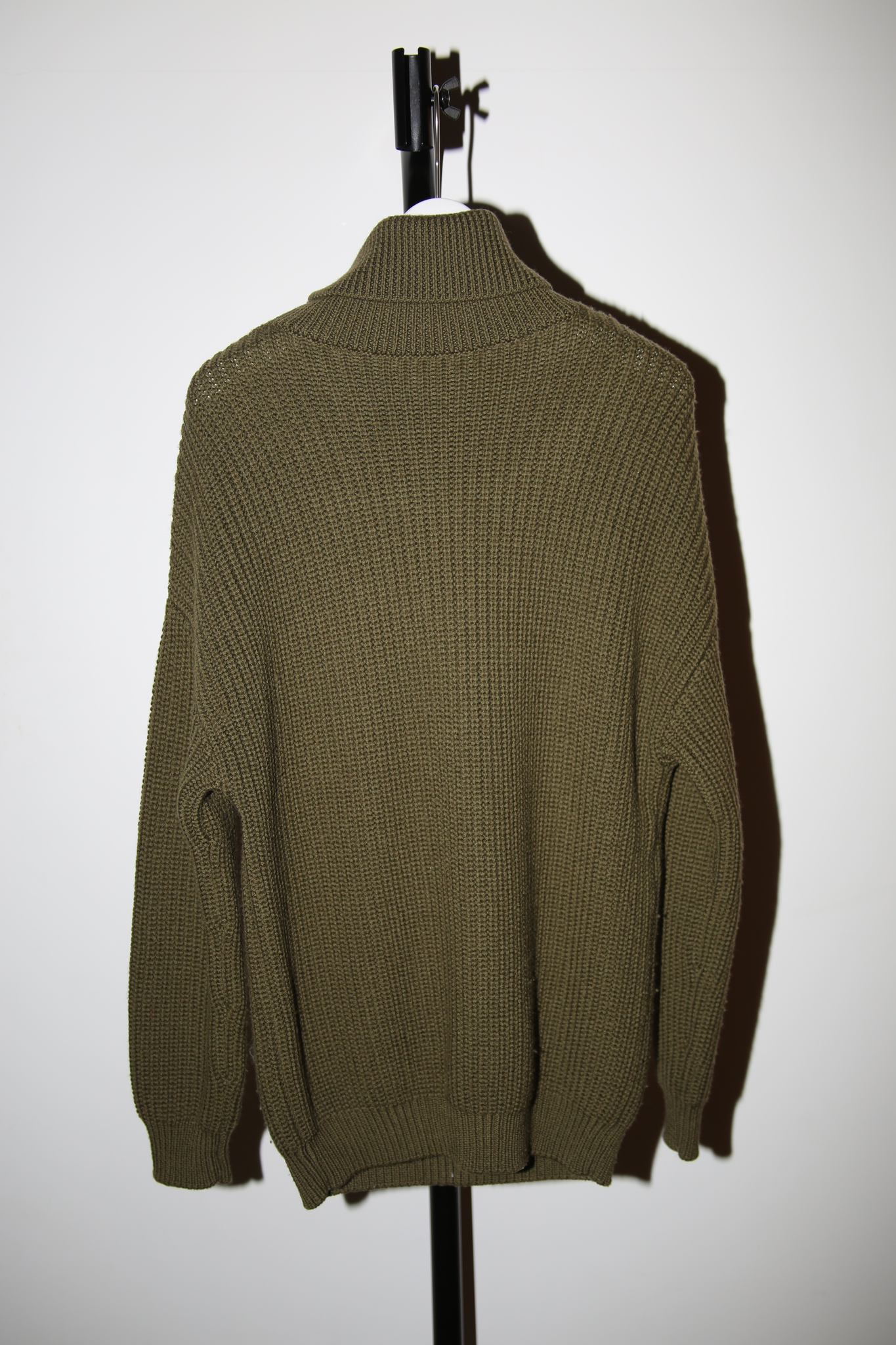 2000 MOSCHINO / WOOL KNIT SWEATER WITH 3D HAND CROCHET FLOWER