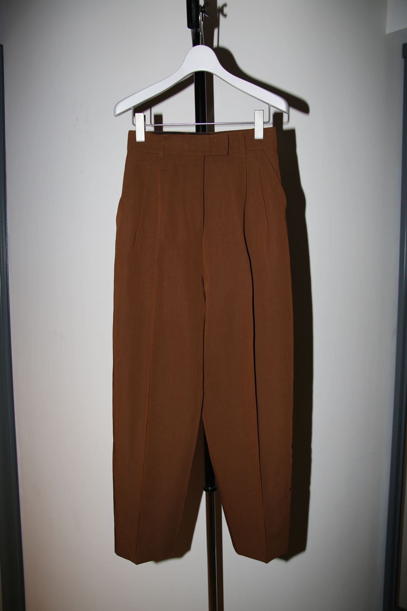2000 LORO PIANA / WOOL BASIC TROUSER IN BROWN