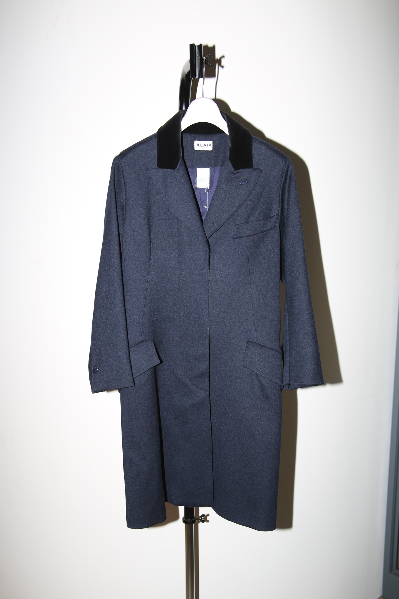 1980 ALAIA / SCULPTURE CHESTER FIELD COAT IN NAVY