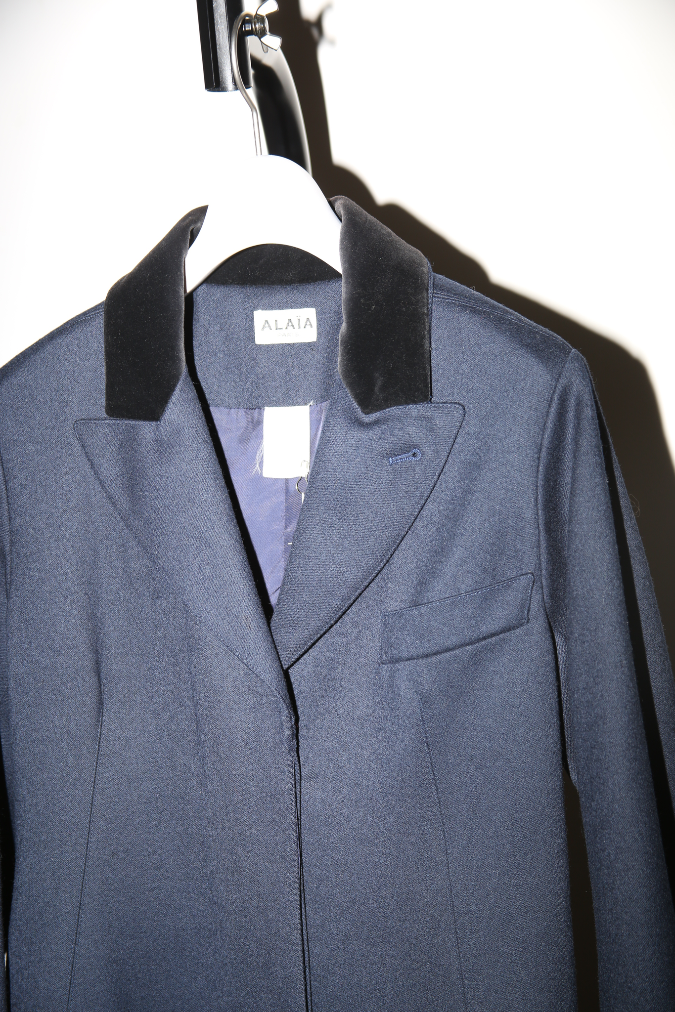 1980 ALAIA / SCULPTURE CHESTER FIELD COAT IN NAVY