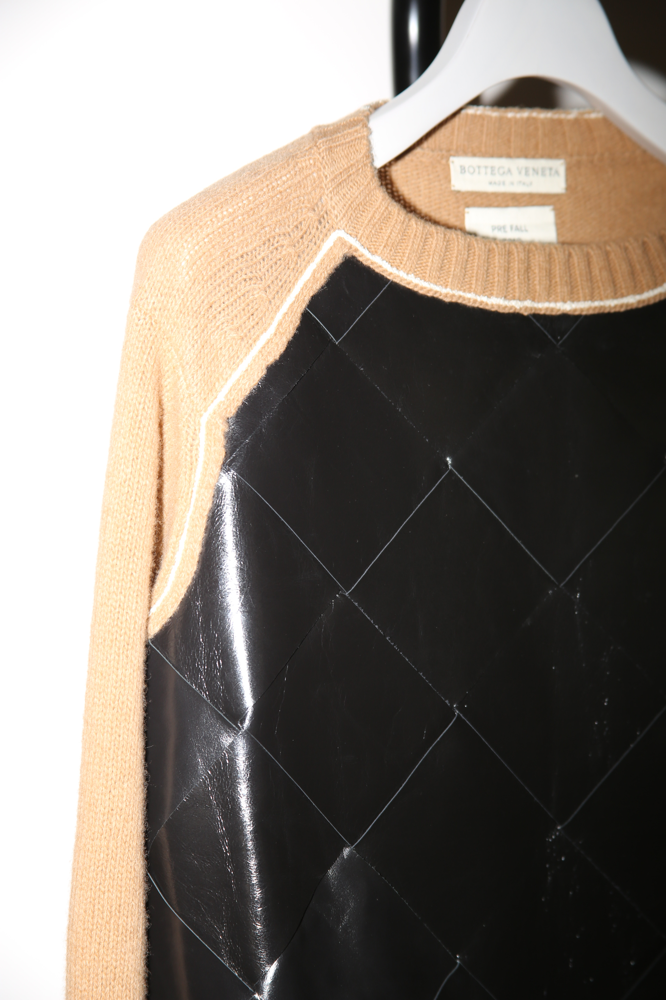 2019 BOTTEGA VENETA / LEATHER INTRECCIATO WOOL SWEATER IN CAMEL