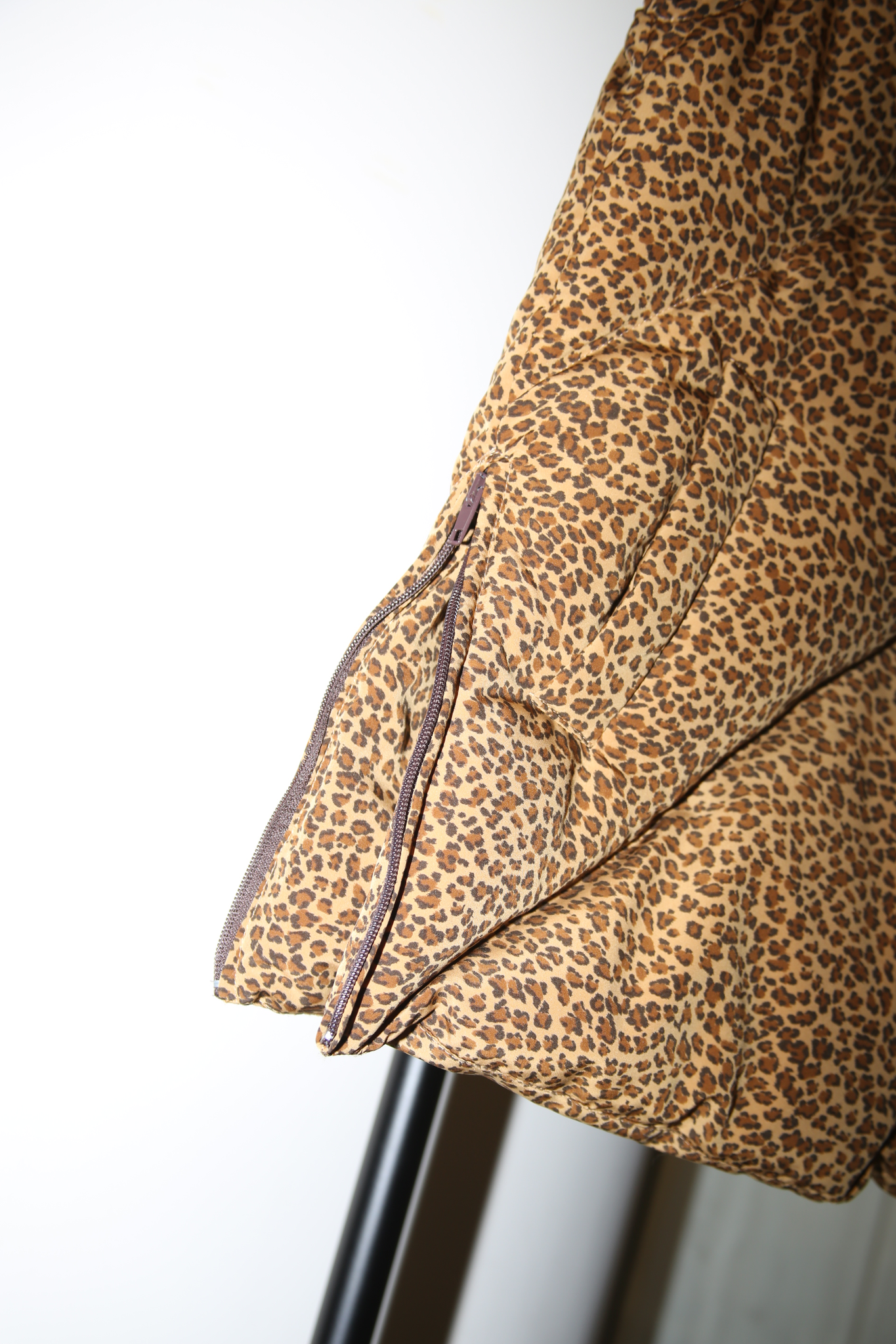 1990 BOTTEGA VENETA / PULLOVER DOWN VEST IN LEOPARD