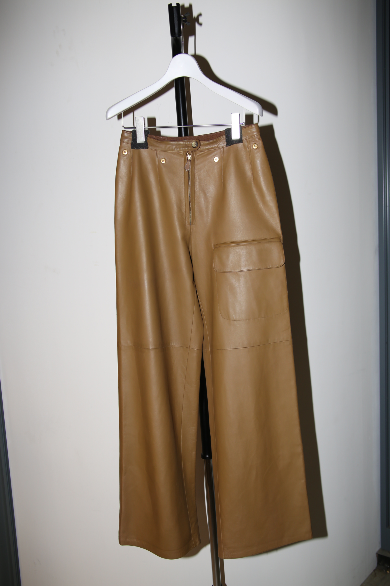 1980 HERMES / LEATHER TAILORED SUITS WITH DETACHABLE POCKET