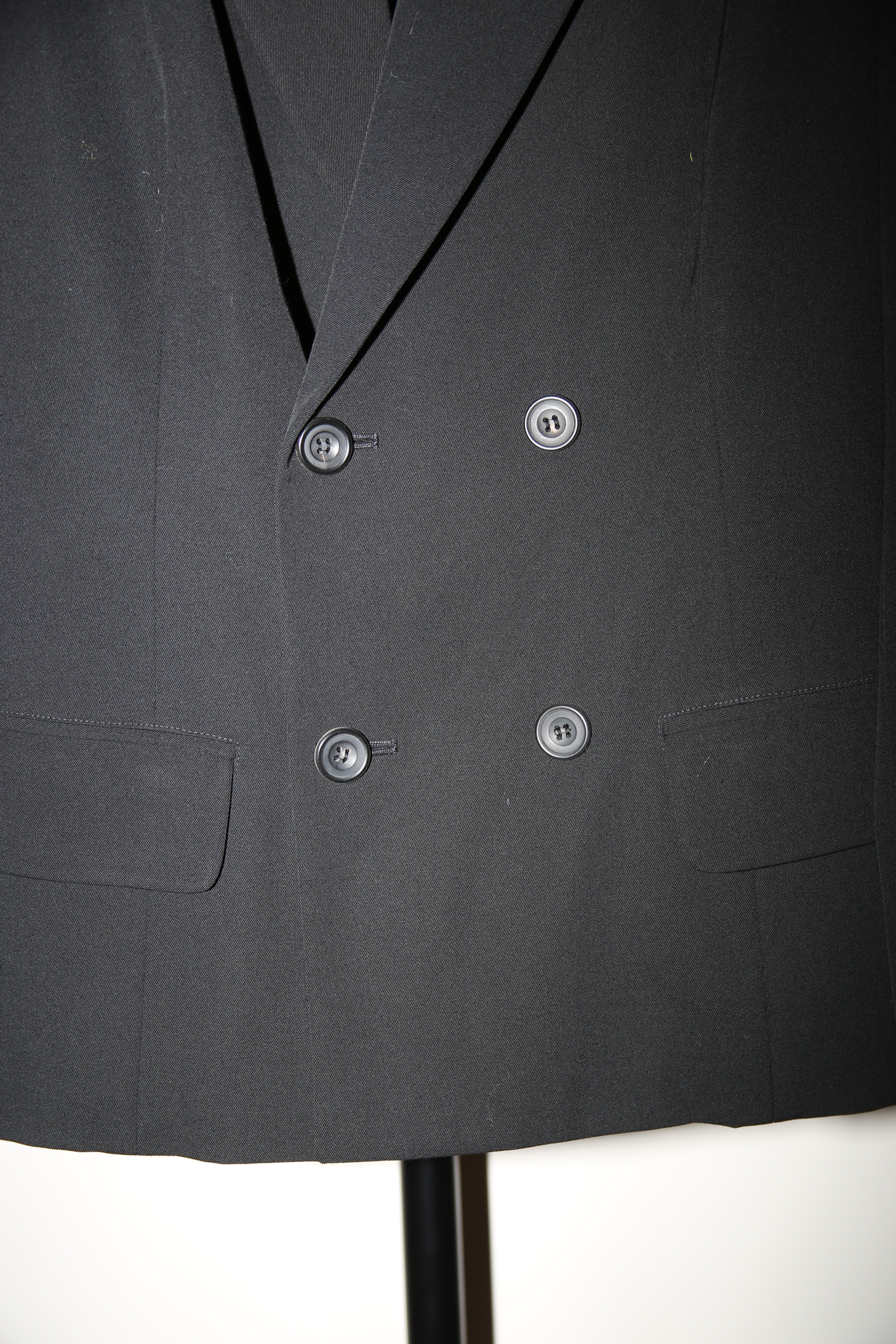 1980 YOHJI YAMAMOTO / DOUBLE BREASTED TAILORED JACKET IN BLACK GABADINE