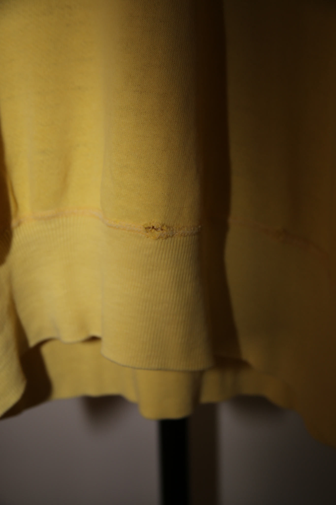 1960 VINTAGE / HALF ZIP SWEAT POLO IN LEMON - SIZE XL