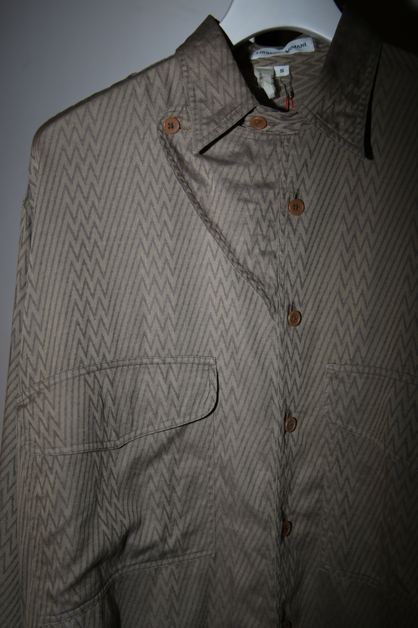 1980 GIORGIO ARMANI / TIN STRAP DESIGNED SHIRT IN COTTON HERRINGBORNE