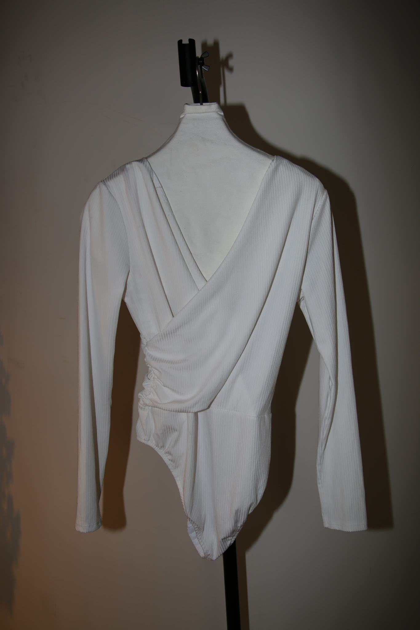 1980 VINTAGE / DRAPING RIB CUTSEW BODY IN WHITE