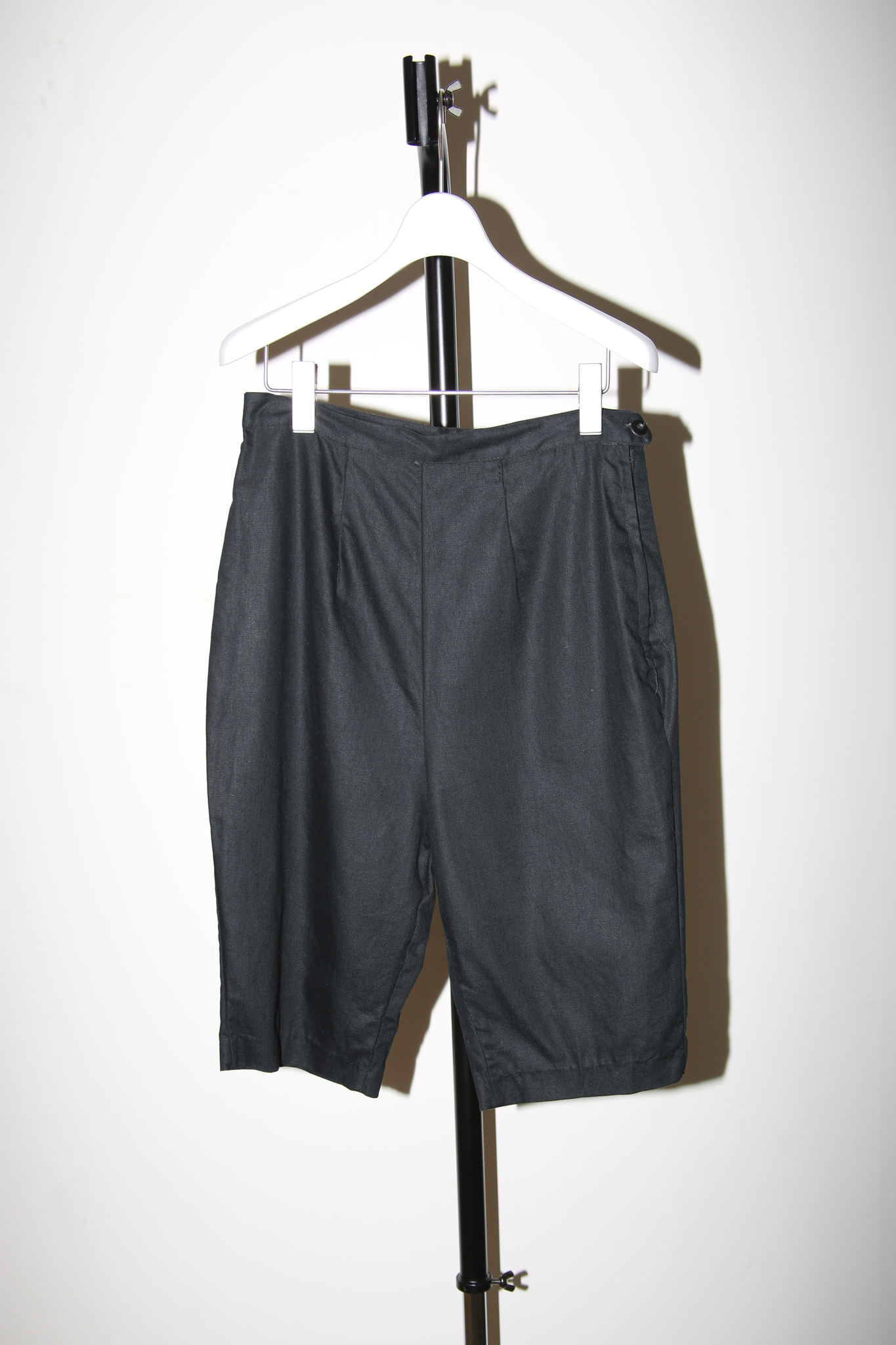1960 VINTAGE / BLACK COTTON BAMUDA SHORTS
