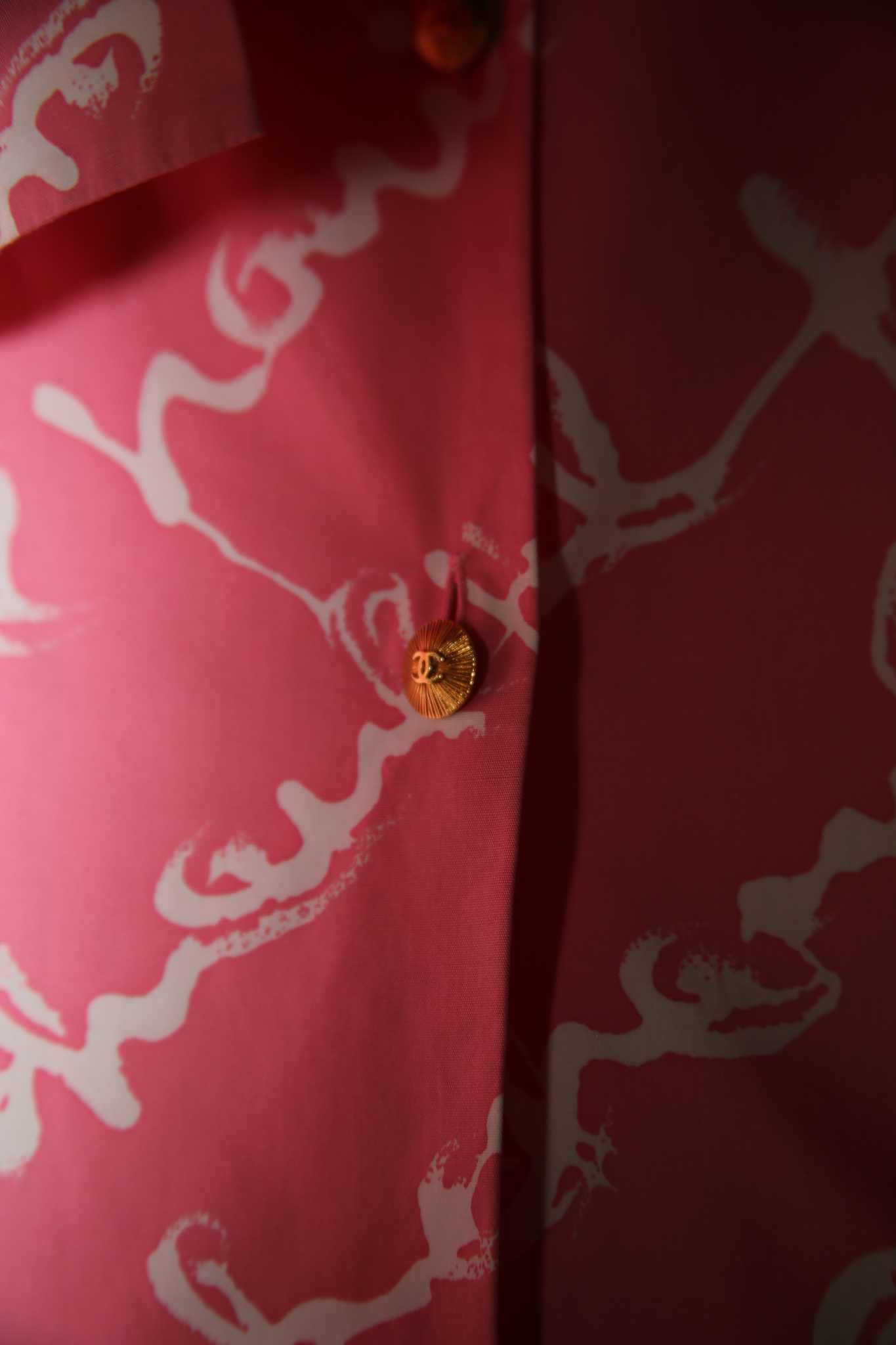 1990 CHANEL / COTTON BOW TIE BIG SHIRT IN PINK