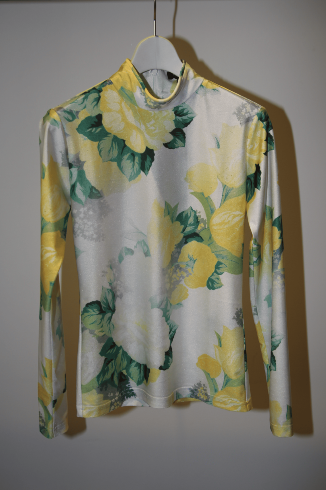 MERYLL ROGGE / FLORAL JERSEY TURTLE NECK LONG SLEEVE WITH PIPING IN YELLOW