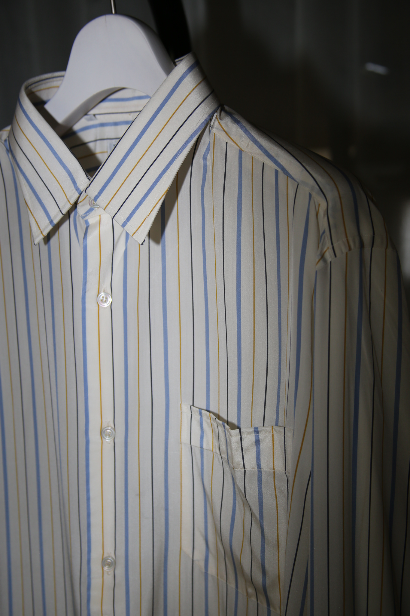 1990 CHARVET / SILK DRESS SHIRT WITH MULTI STRIPE