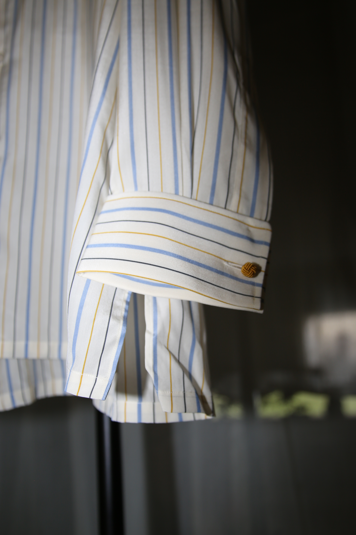 1990 CHARVET / SILK DRESS SHIRT WITH MULTI STRIPE