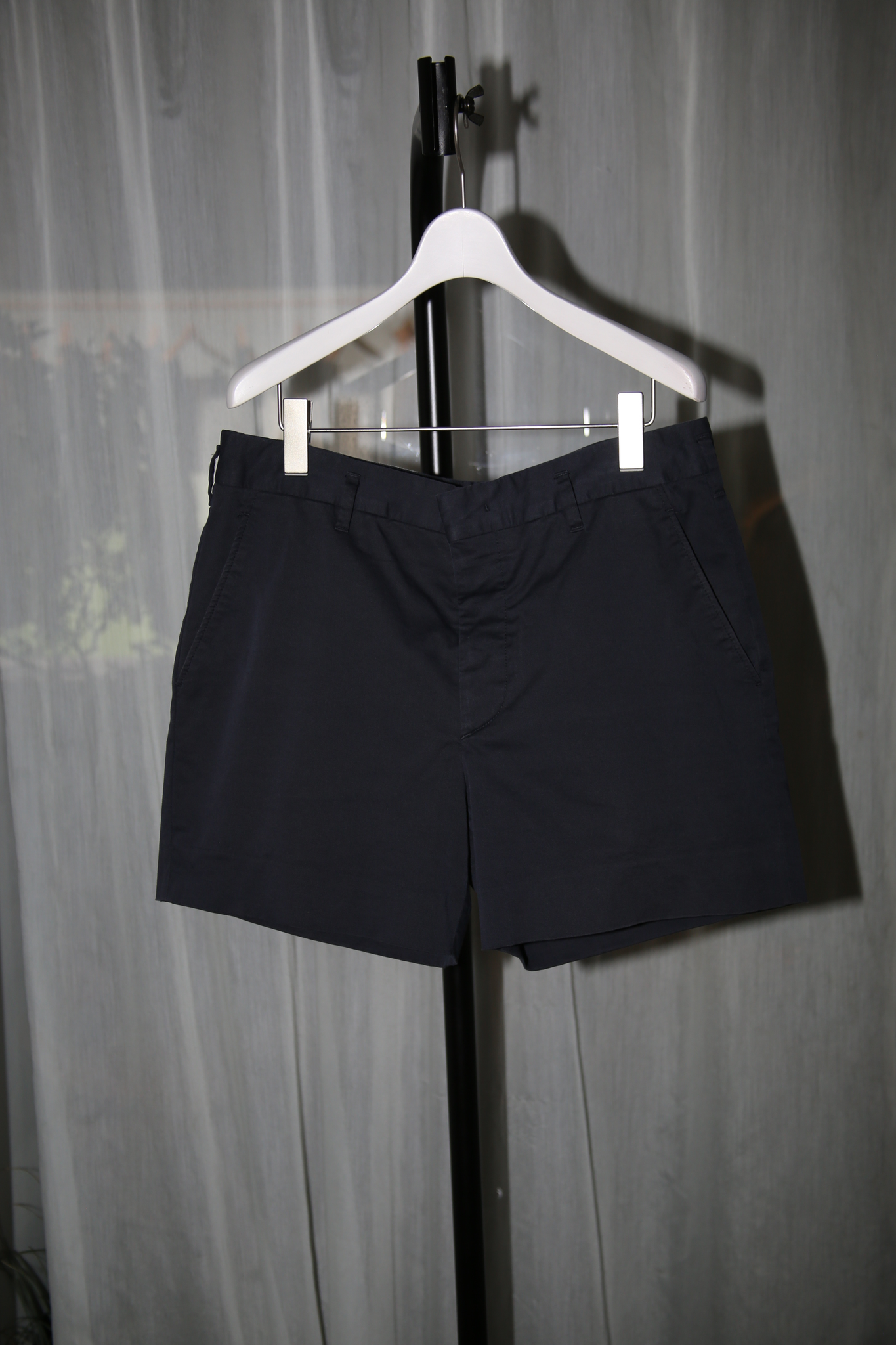 2000 PRADA / CHINO SHORTS IN DARK NAVY