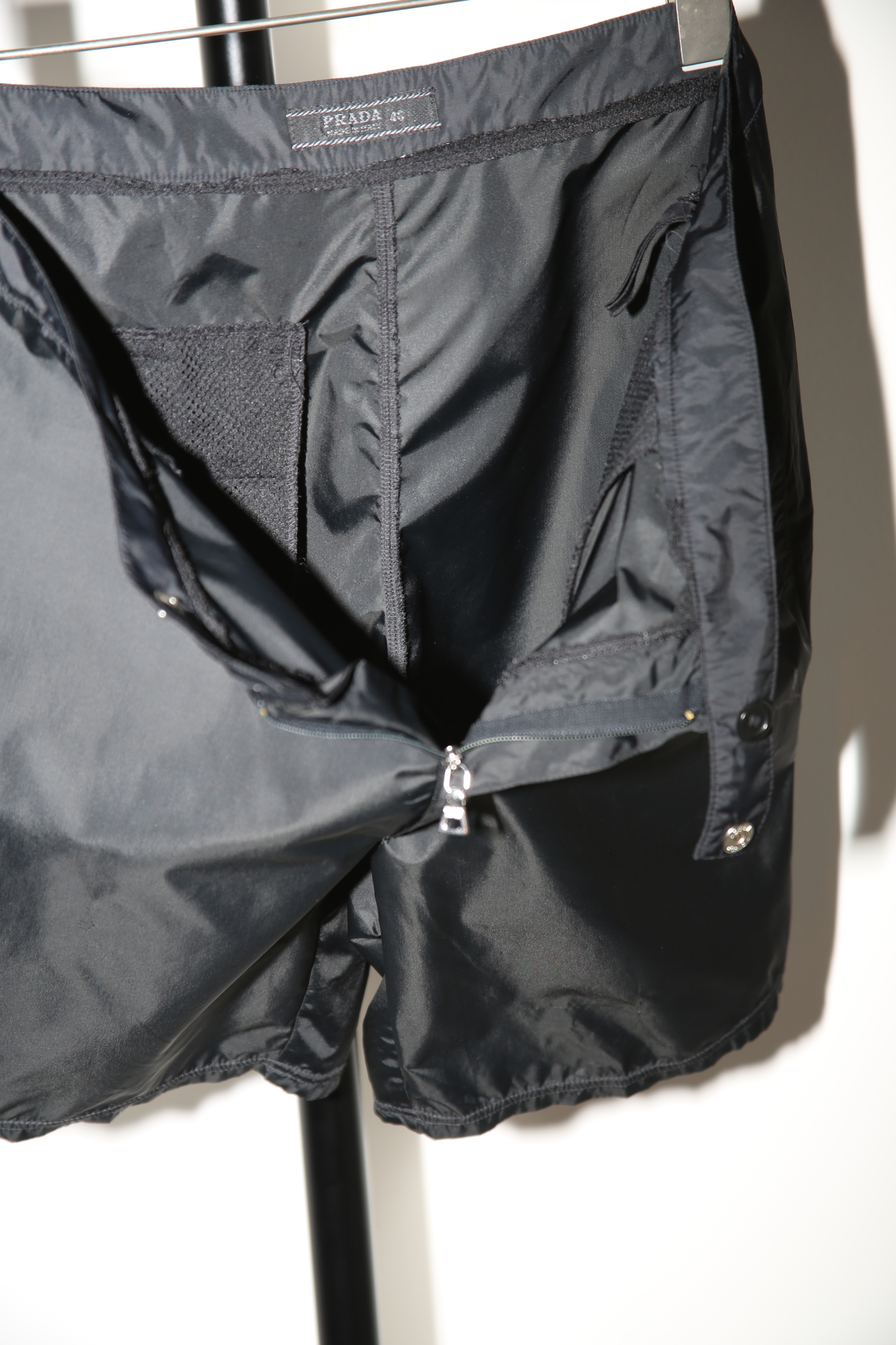 2000 PRADA / NYLON SHORTS IN BLACK