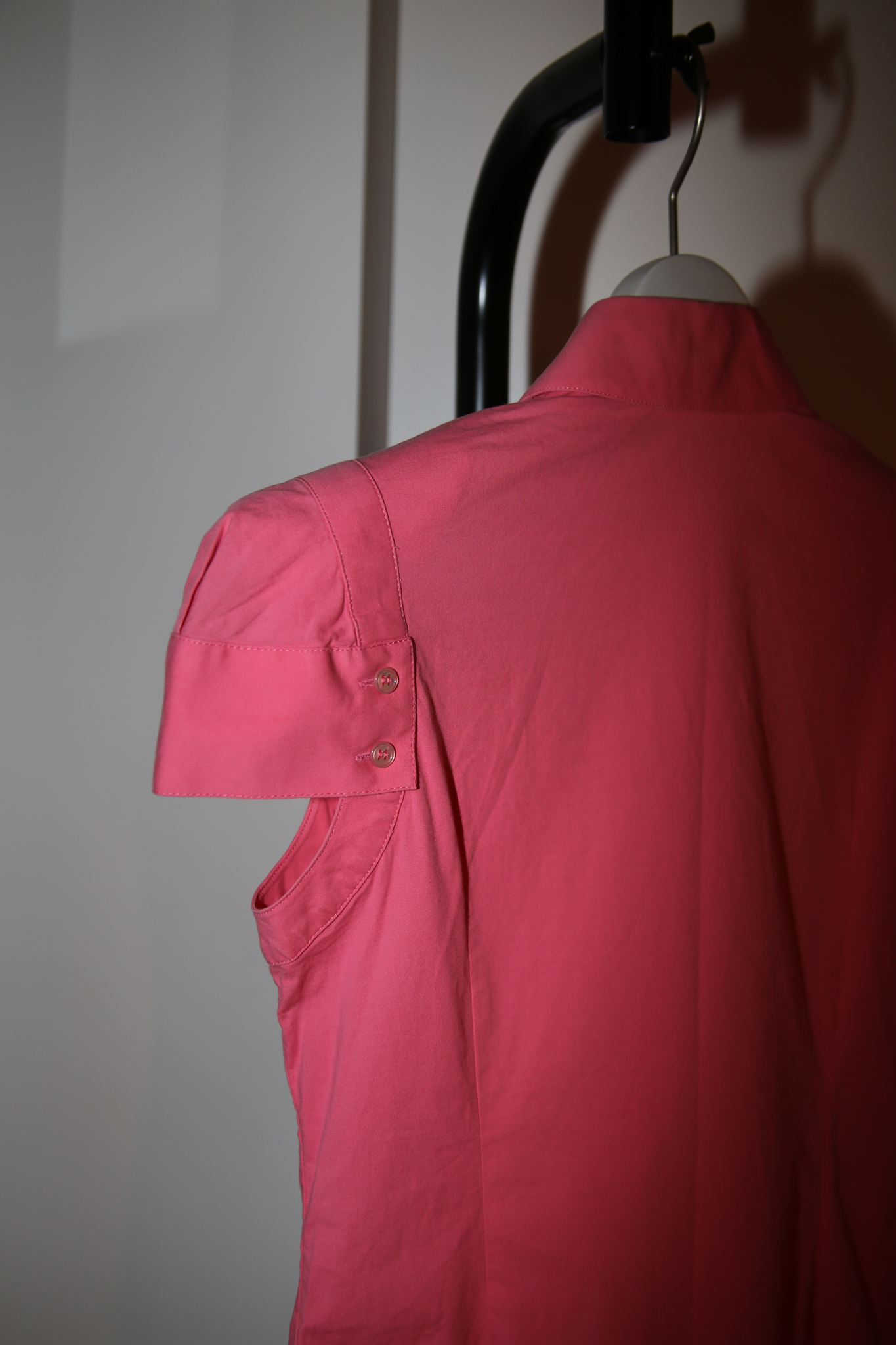 2000 ALEXANDER MCQUEEN / TAILORED SHOULDER FLY FRONT SHIRT IN PINK
