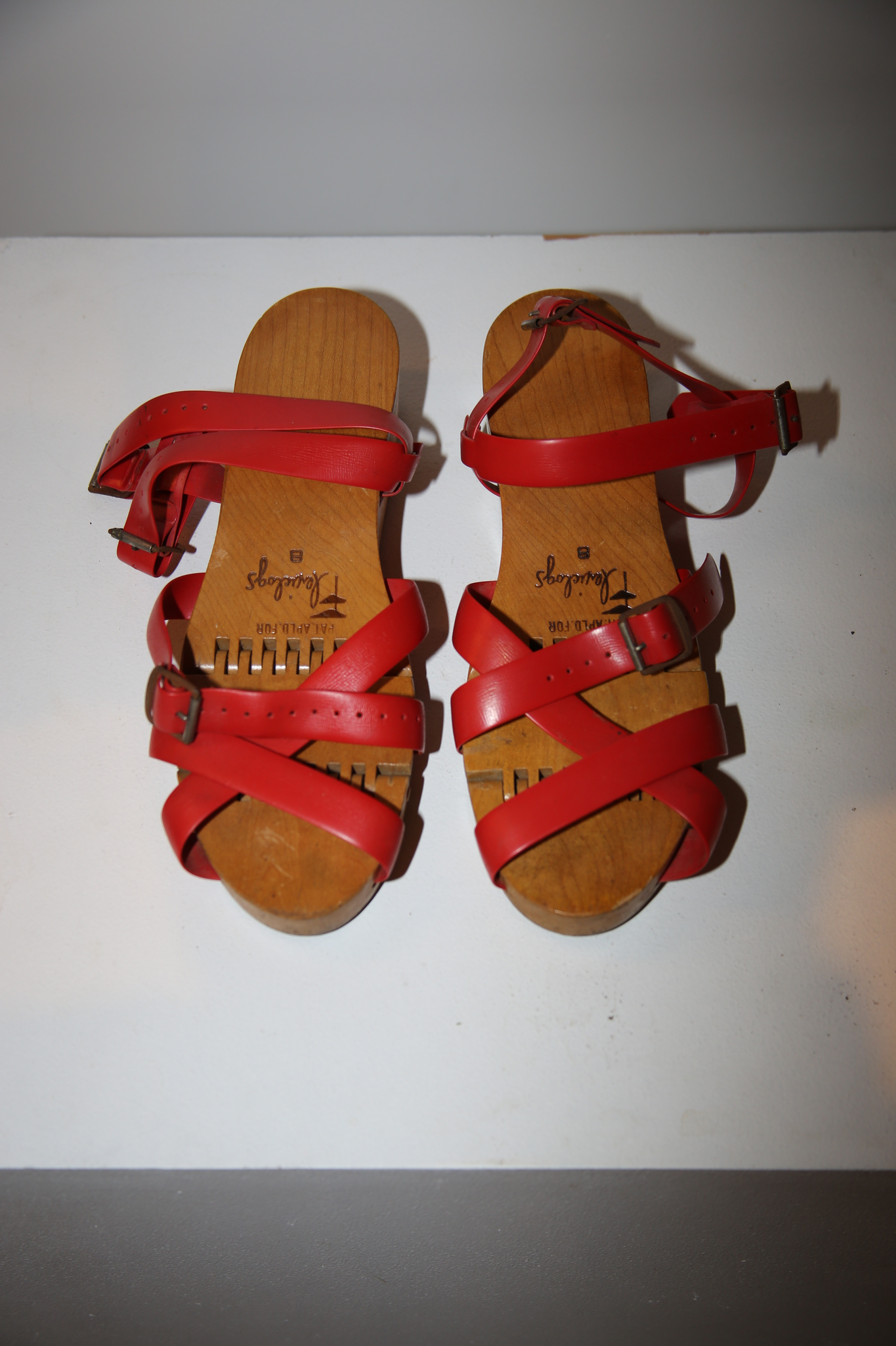1950 FLEXICROGS / WOODEN FLAT SANDAL WITH STRAP