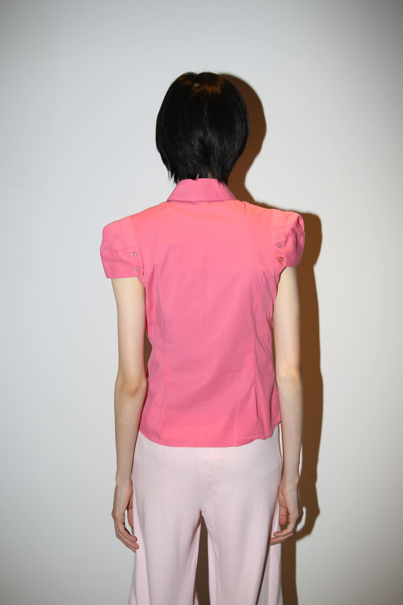 2000 ALEXANDER MCQUEEN / TAILORED SHOULDER FLY FRONT SHIRT IN PINK