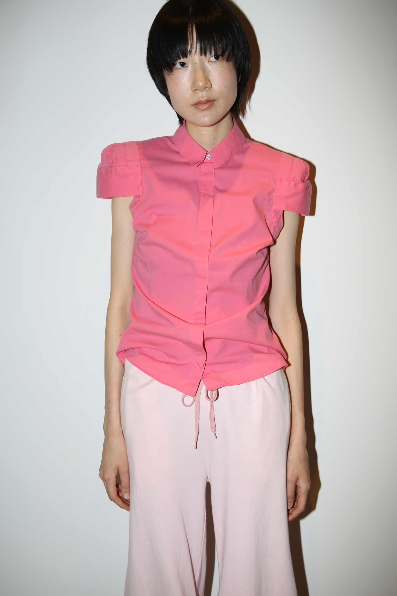 2000 ALEXANDER MCQUEEN / TAILORED SHOULDER FLY FRONT SHIRT IN PINK