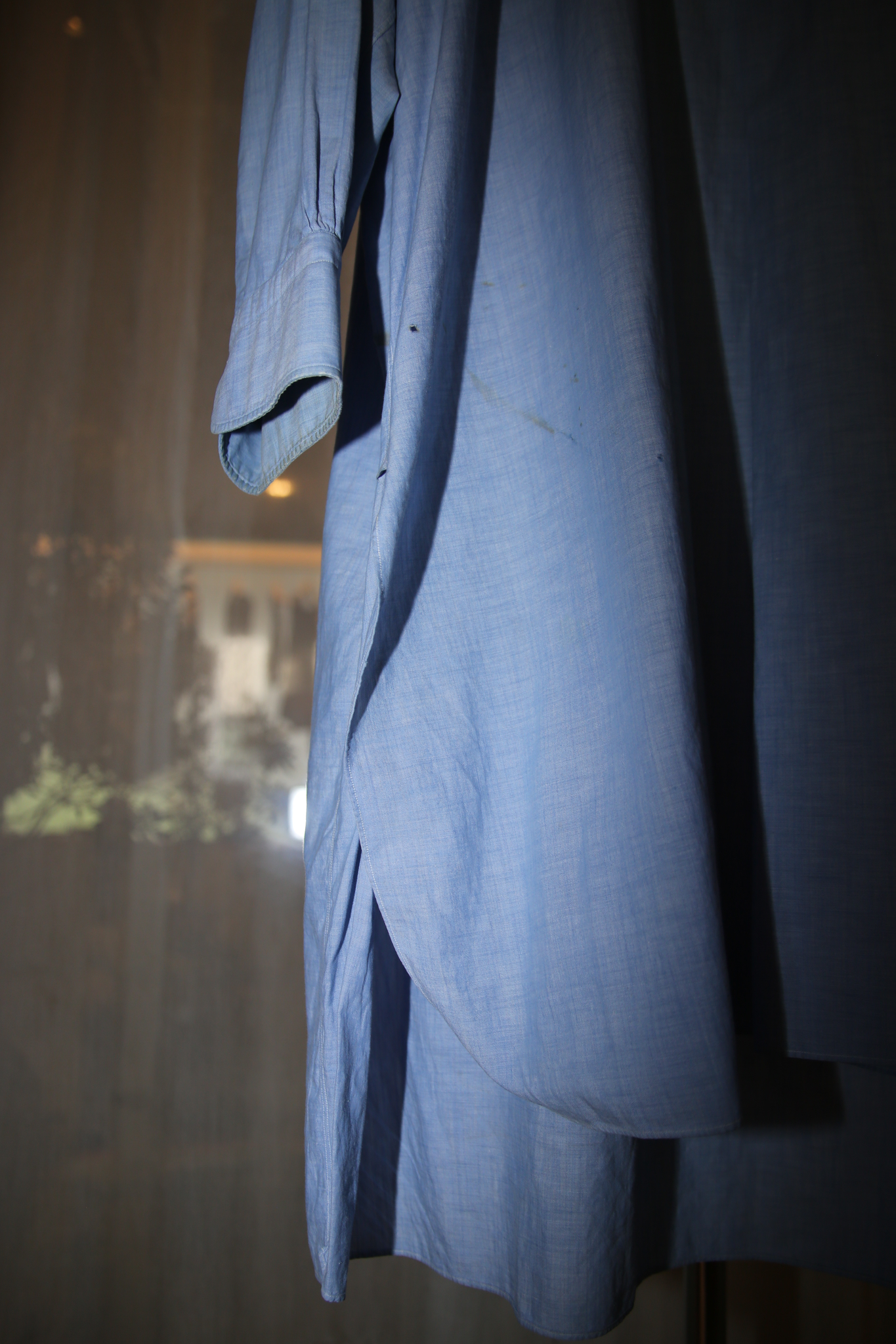 1940 VINTAGE / SUPER LONG COTTON SHIRT IN SAX BLUE