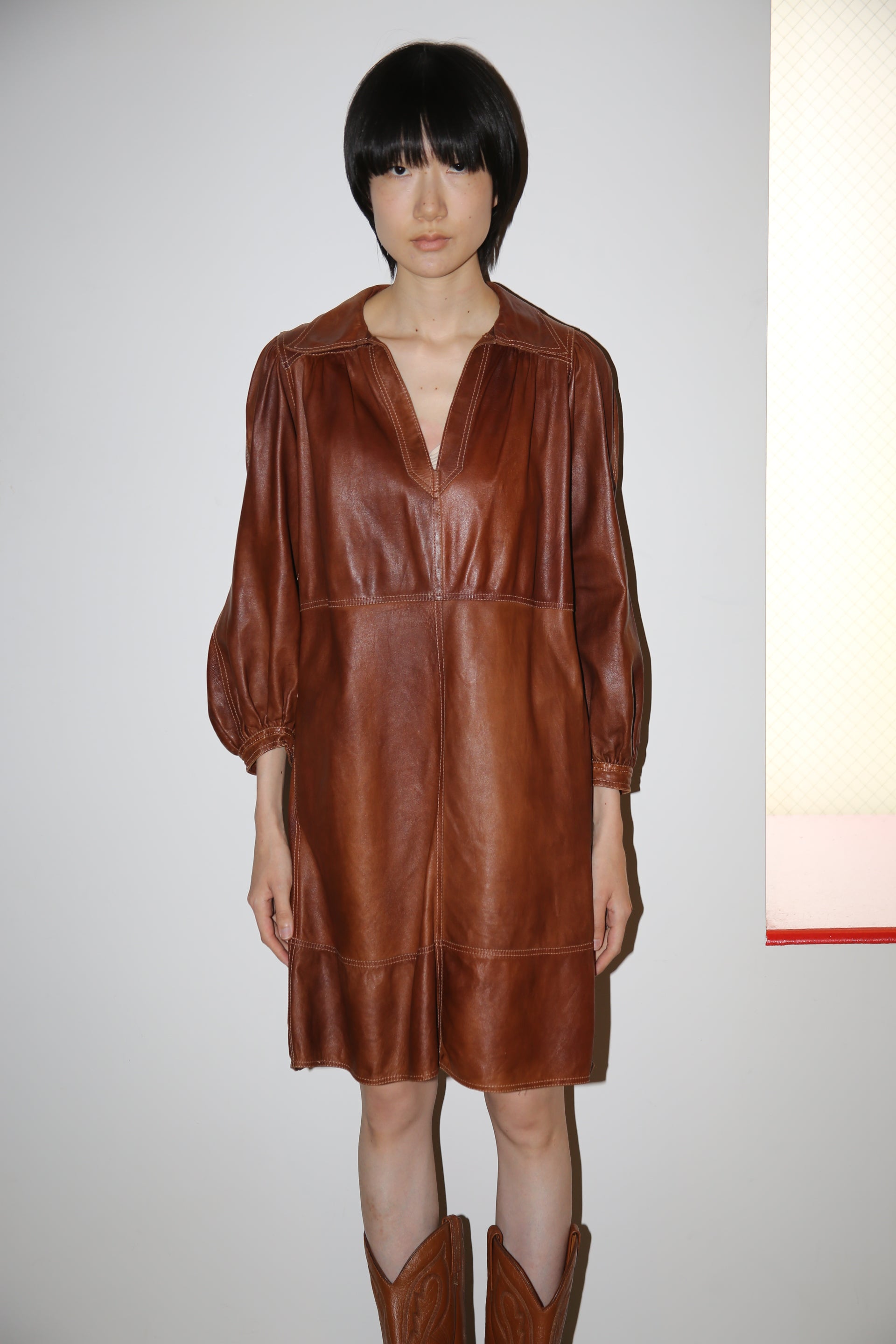 1970 JEAN MUIR / LEATHER DRESS IN BROWN