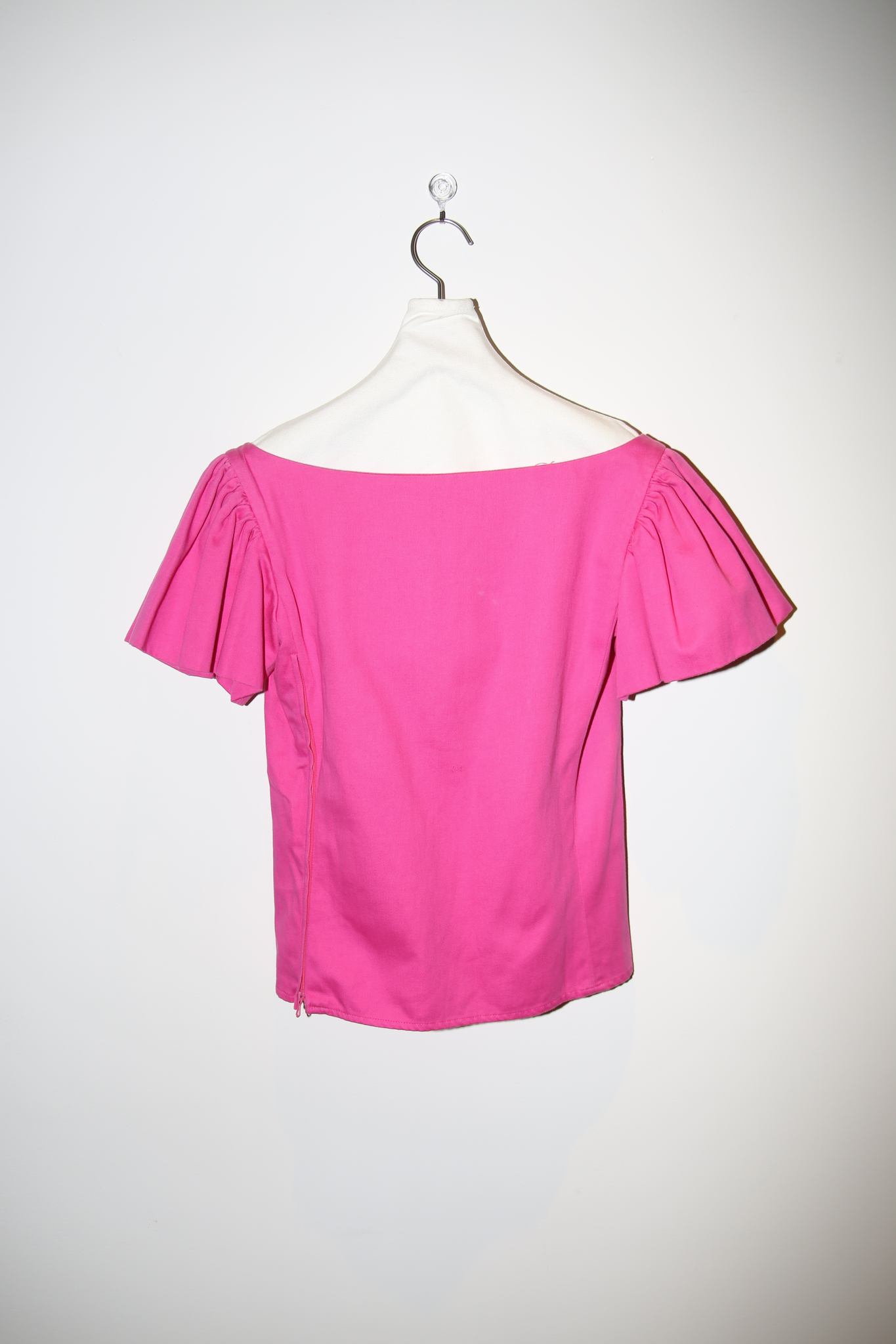 1980 YVESSAINTLAURENT / COTTON BLOUSE WITH RAFFLE SLEEVE
