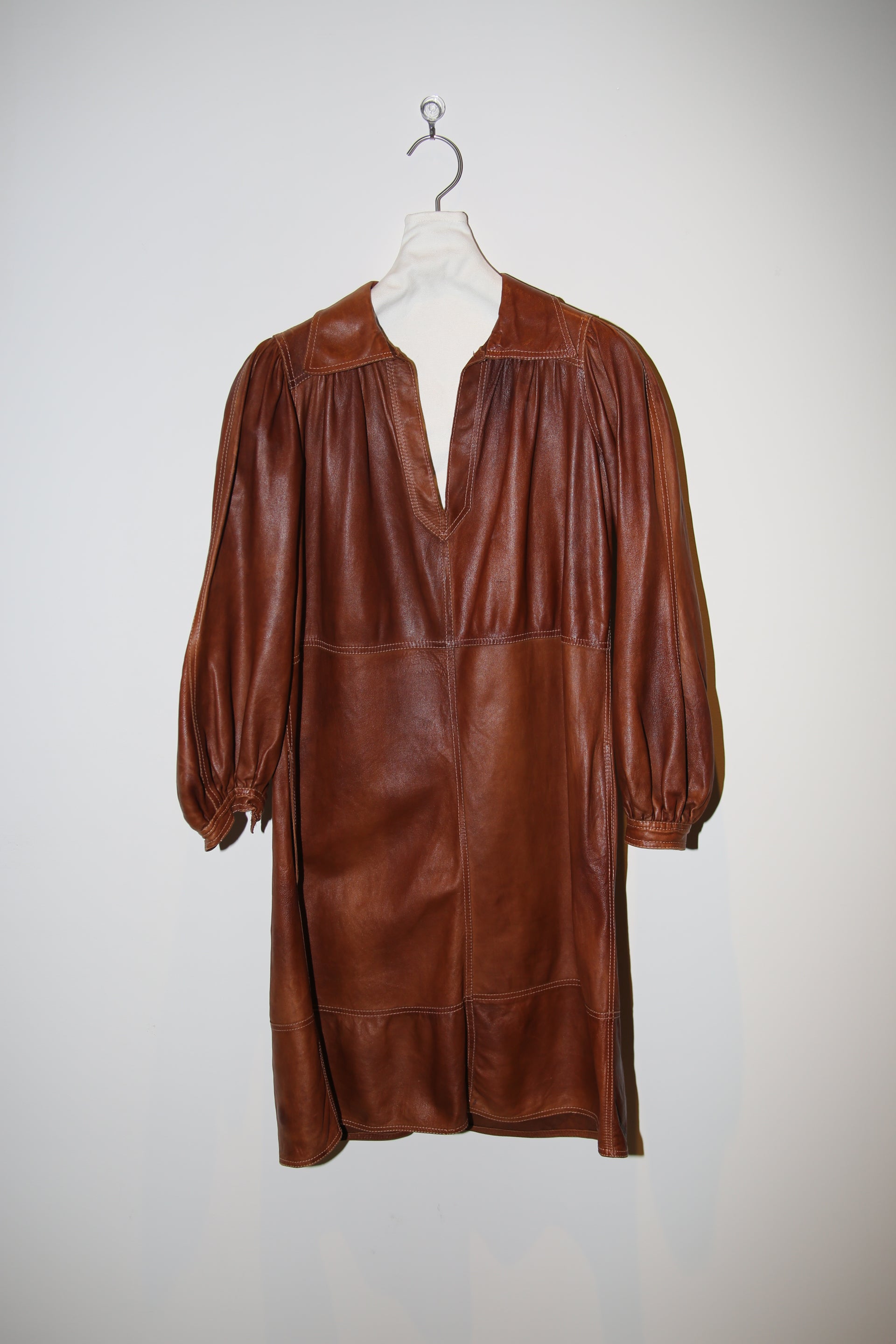 1970 JEAN MUIR / LEATHER DRESS IN BROWN