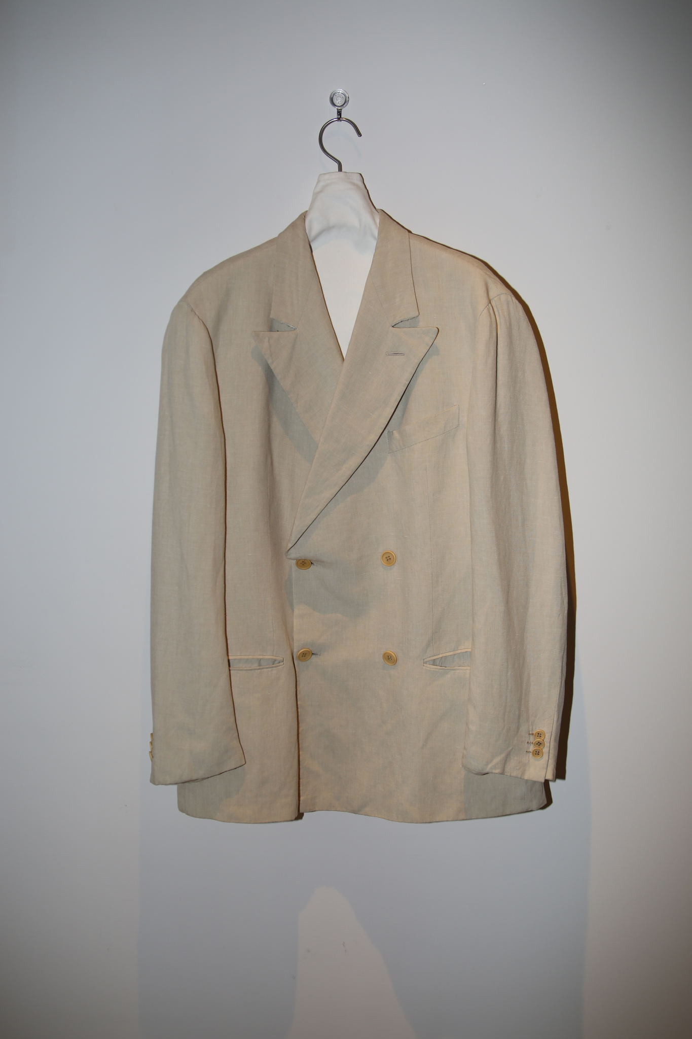 1990 GIORGIO ARMANI / DOUBLE BREAST LINEN TAILORED JACKET IN ECRU