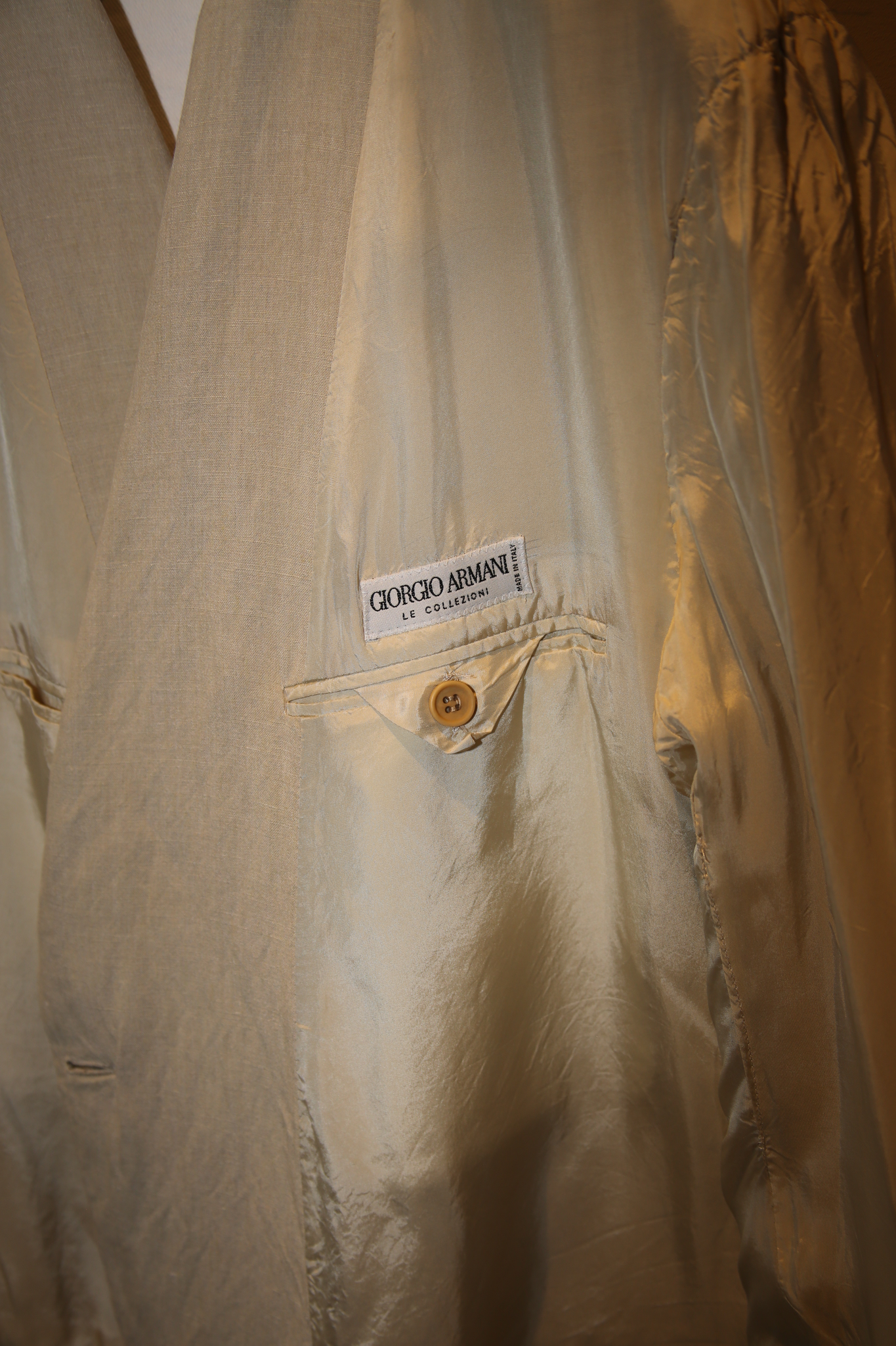 1990 GIORGIO ARMANI / DOUBLE BREAST LINEN TAILORED JACKET IN ECRU