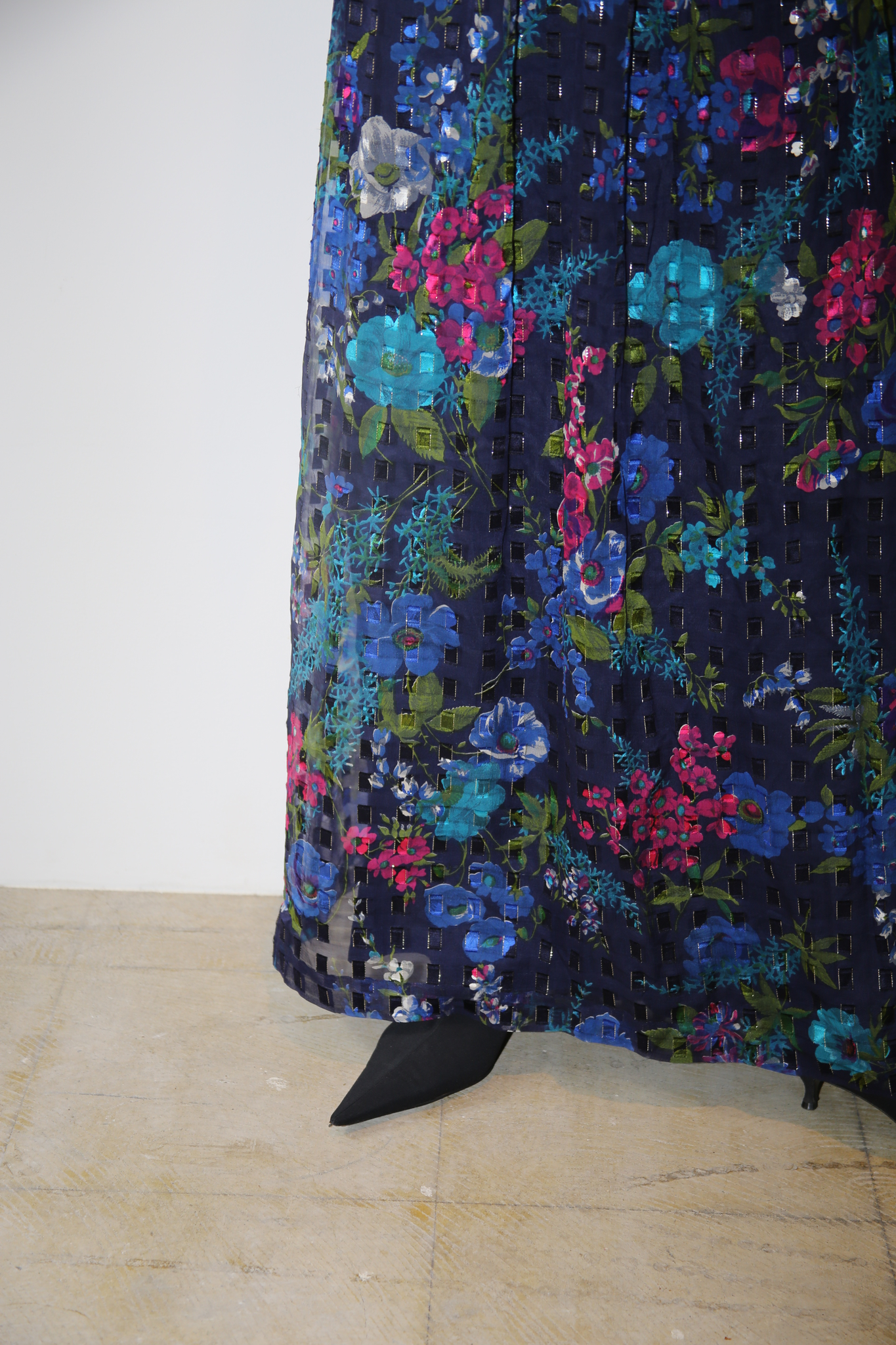 1990 OSCAR DE LA RENTA / SILK CHIFFON MAXI SKIRT WITH FLOWER PRINT