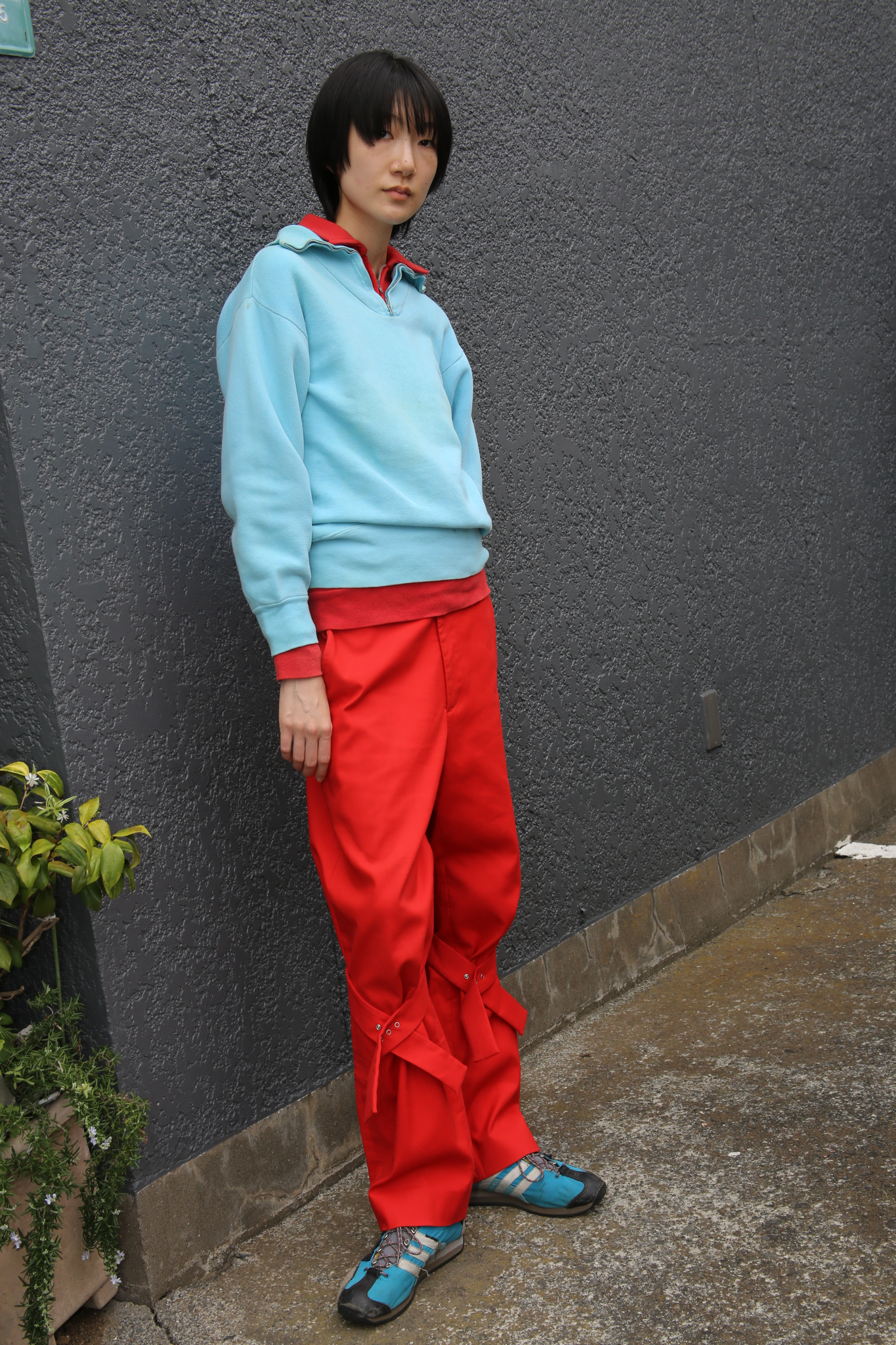 2020 BOTTEGA VENETA / COTTON GABADINE CROSS BELTED TROUSER IN RED