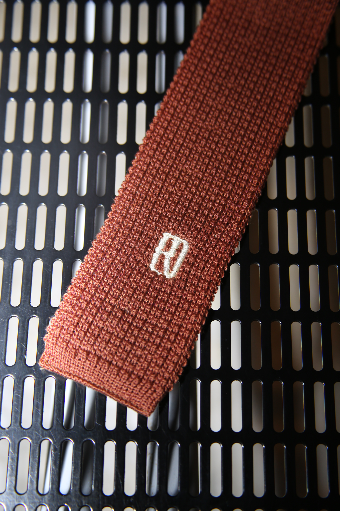 1970 VINTAGE / COTTON KNIT TIE IN BROWN