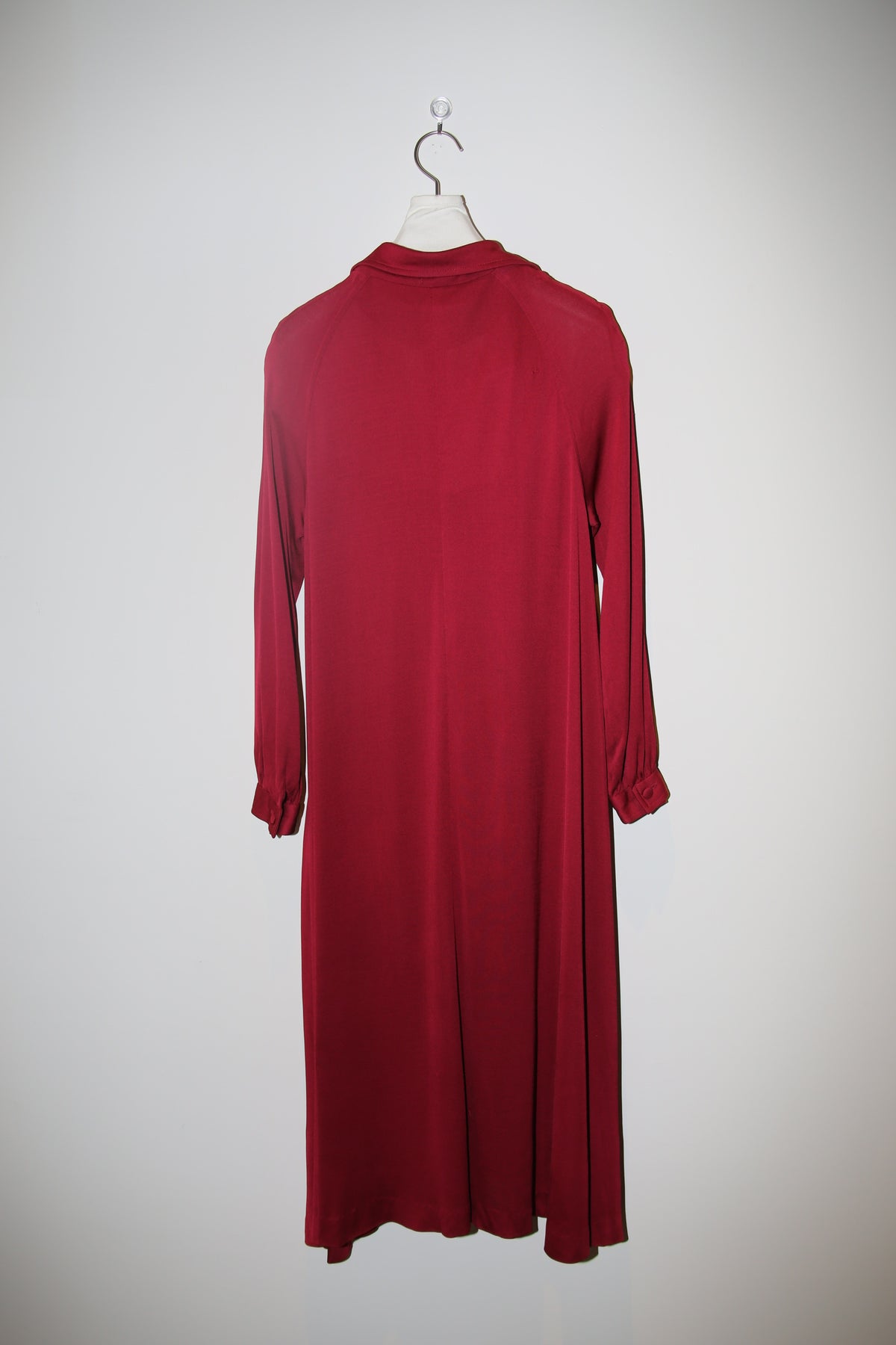 1970 STANLEY SHERMAN / VISCOSE JERSEY LONG DRESS IN BURGUNDY